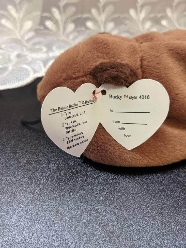 Ty Beanie Baby - Bucky The Beaver - 3 Gen Hang Tag & 2nd Gen Tush Tag.*Rare* - Vintage Beanies Canada