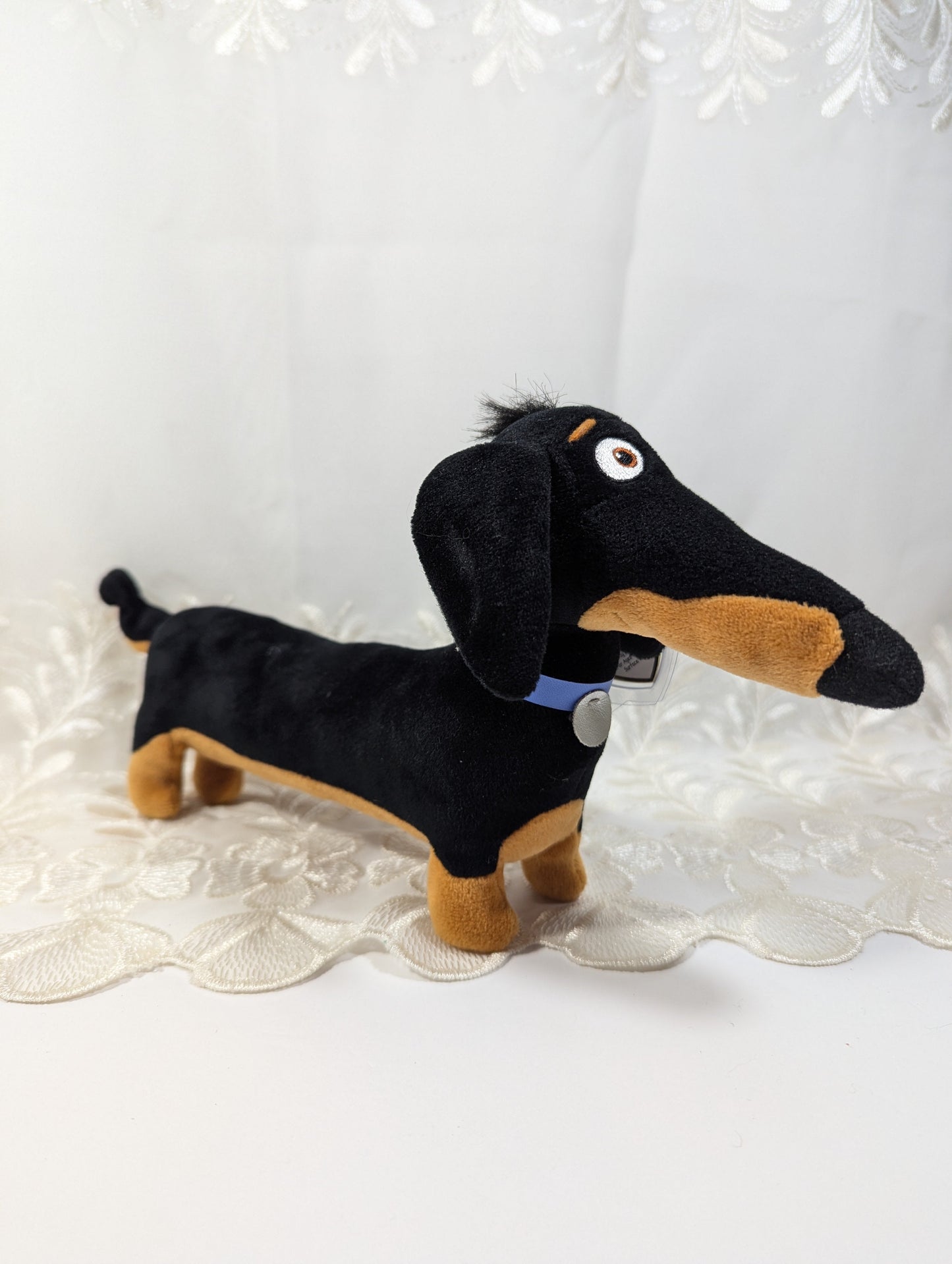 Ty Beanie Baby - Buddy the dog from The secret Life of pets movie (11in long) - Vintage Beanies Canada