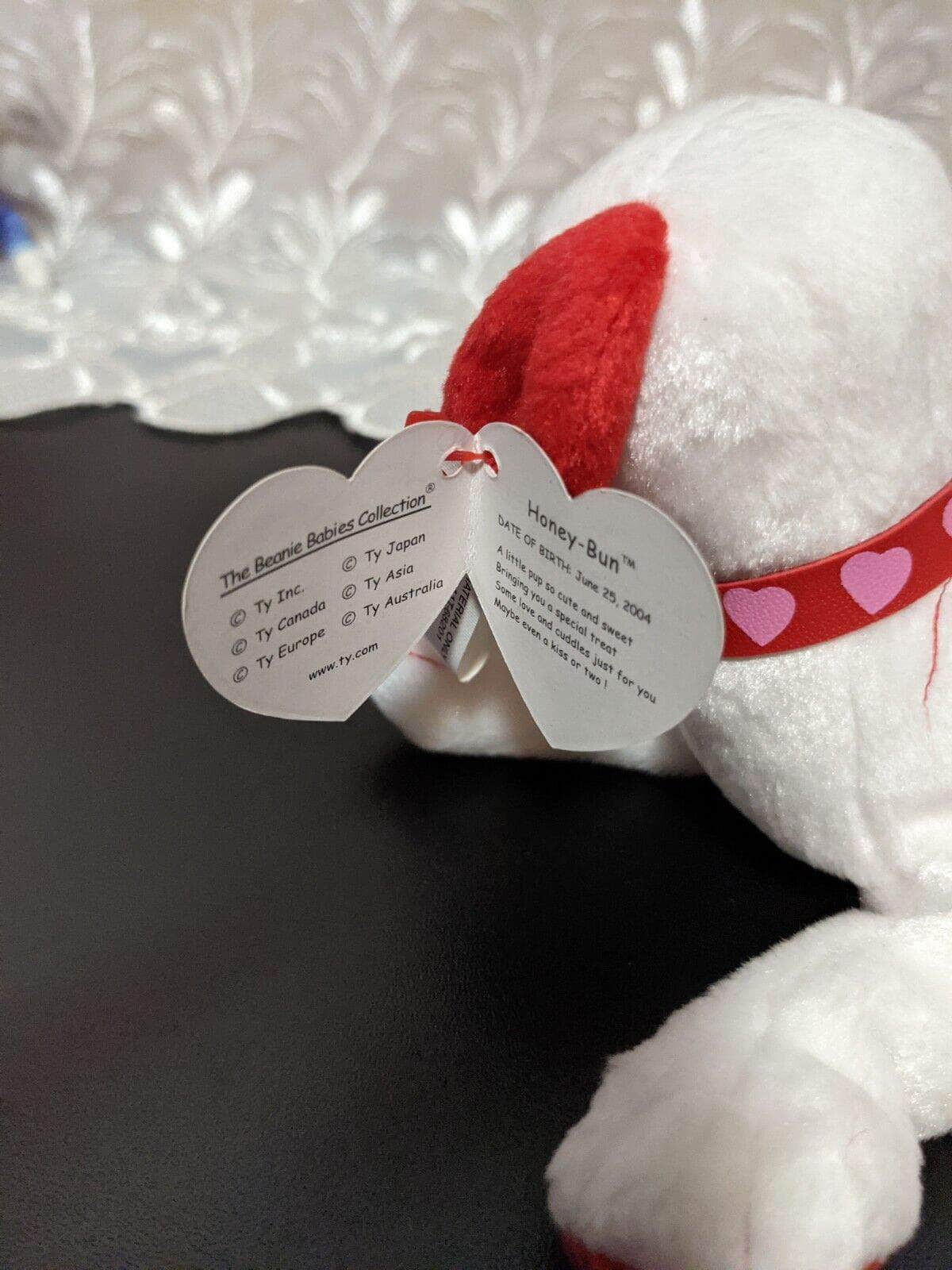 TY Beanie Baby - Honey Bun The Valentine's Day Dog (7in) - Vintage Beanies Canada