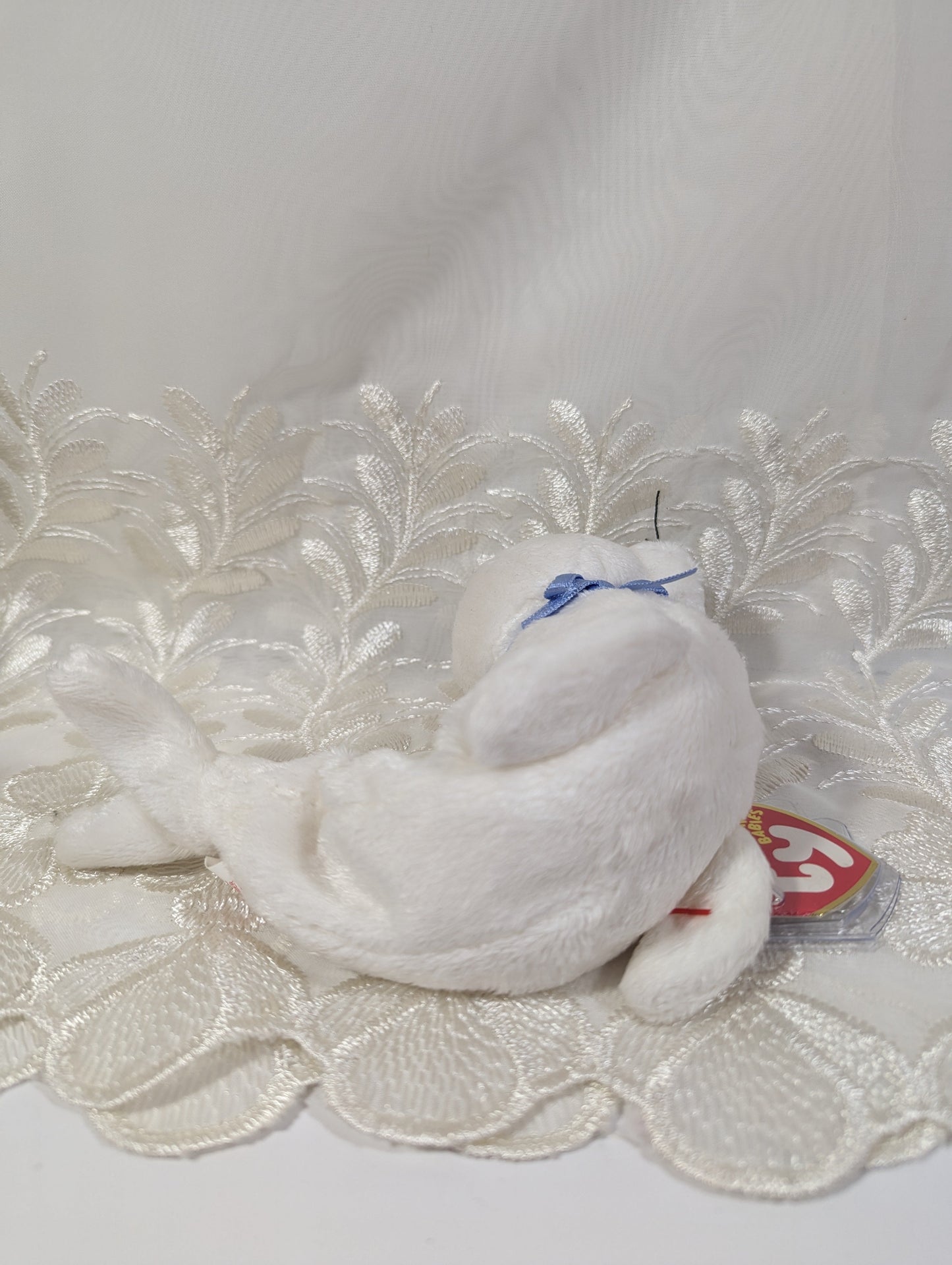 Ty Beanie Baby - Icing the White Seal (6.5 in) Non - mint Tag - Vintage Beanies Canada