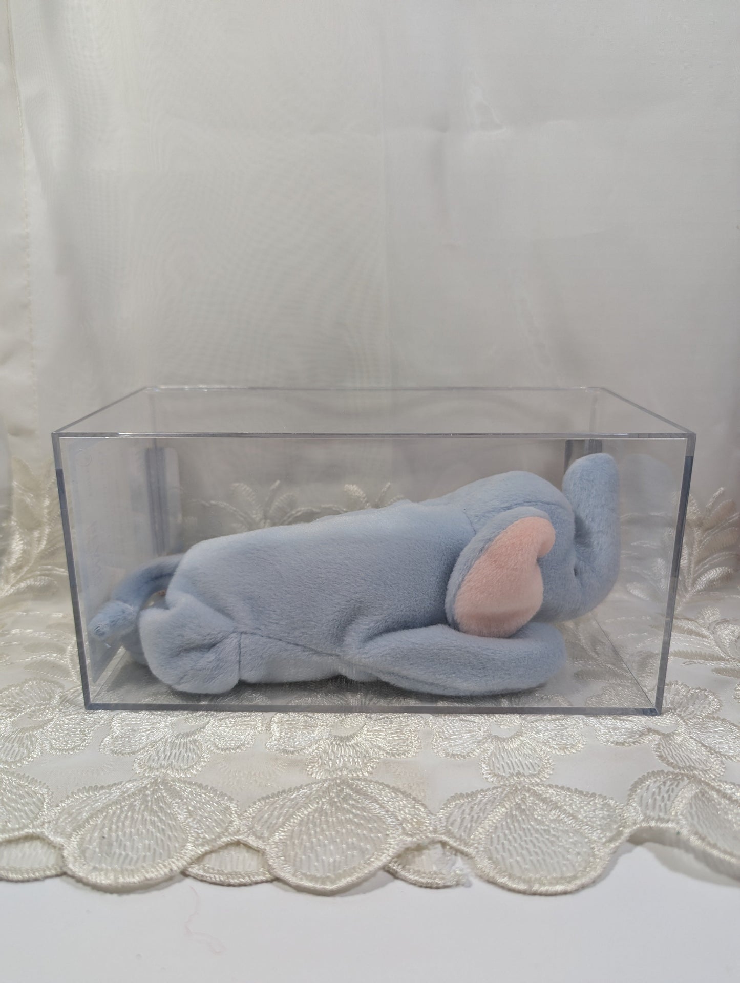 Ty Beanie Baby - Peanut The Light Blue Elephant (8in) *Rare* Near Mint Tag, Authenticated, 3rd Gen - Vintage Beanies Canada