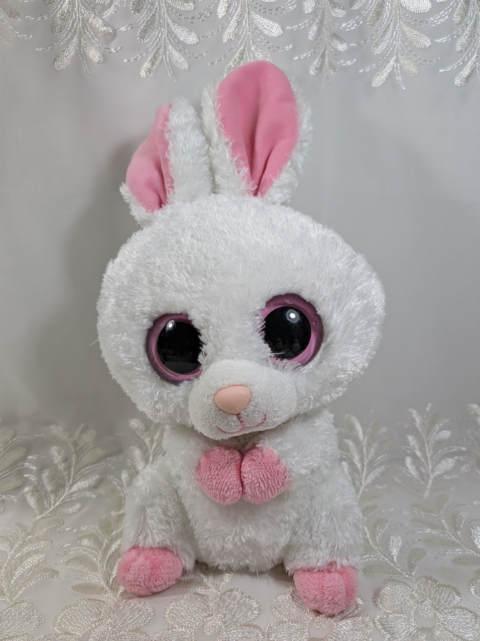 Ty Beanie Boo - Carrots The White Bunny Rabbit (9 in) *Rare* First Gen, Purple Tag - No tag - Vintage Beanies Canada