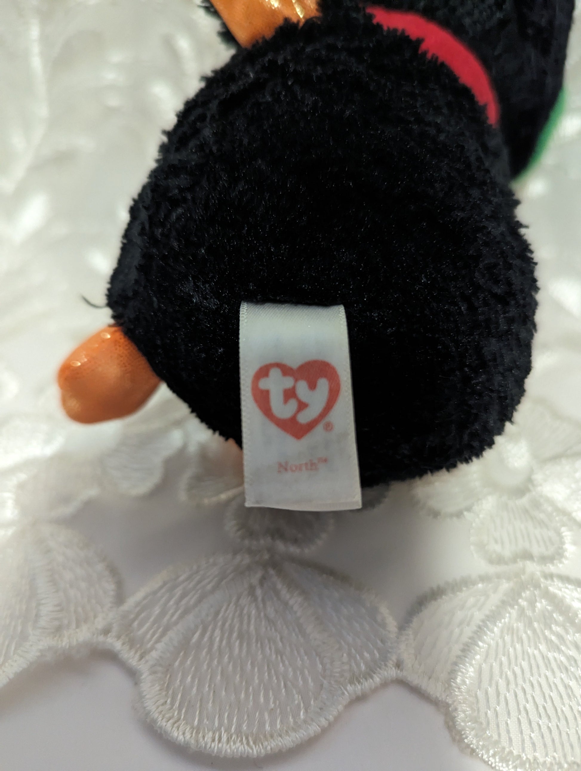 Ty Beanie Boo - North The Penguin (6in) No Hang Tag - Vintage Beanies Canada