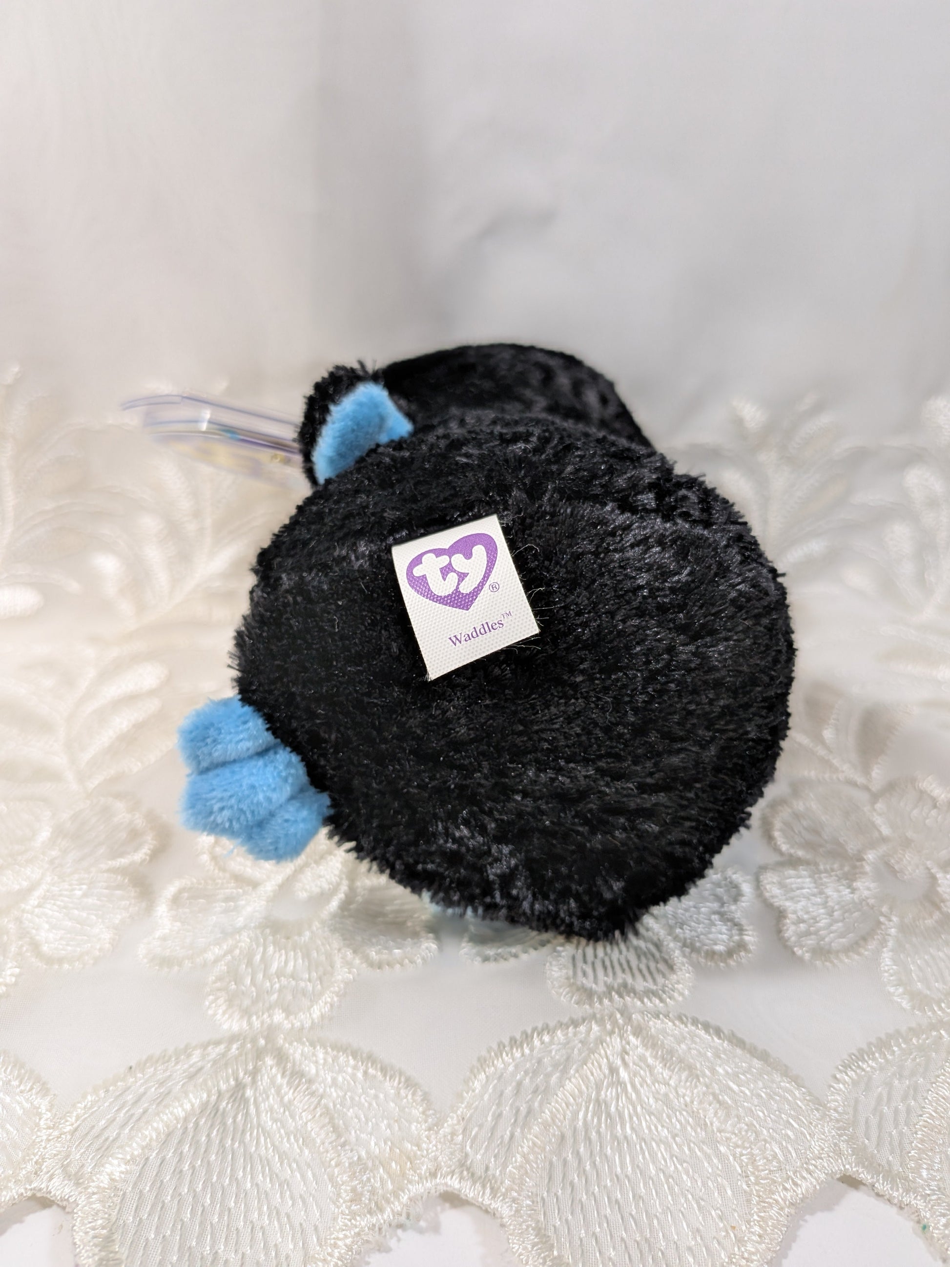 Ty Beanie Boo - Waddles The Penguin (6 in) *Rare* First Generation, Purple Tag - Vintage Beanies Canada