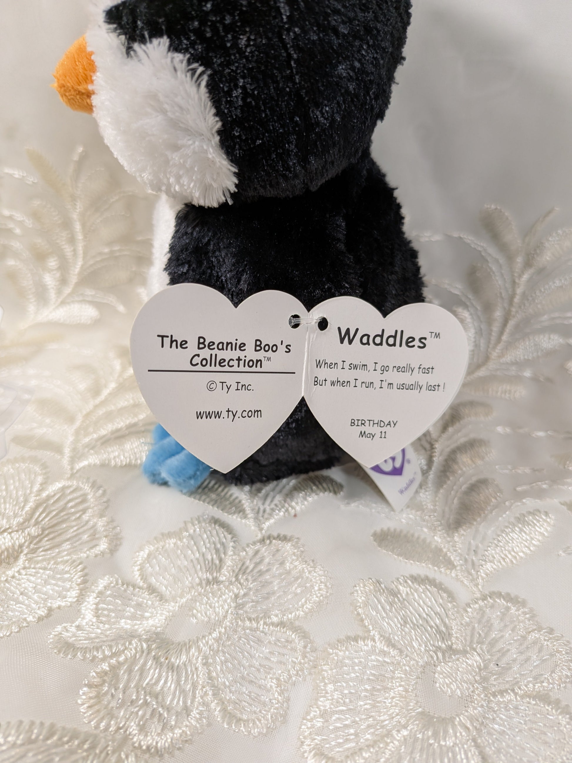 Ty Beanie Boo - Waddles The Penguin (6 in) *Rare* First Generation, Purple Tag - Vintage Beanies Canada