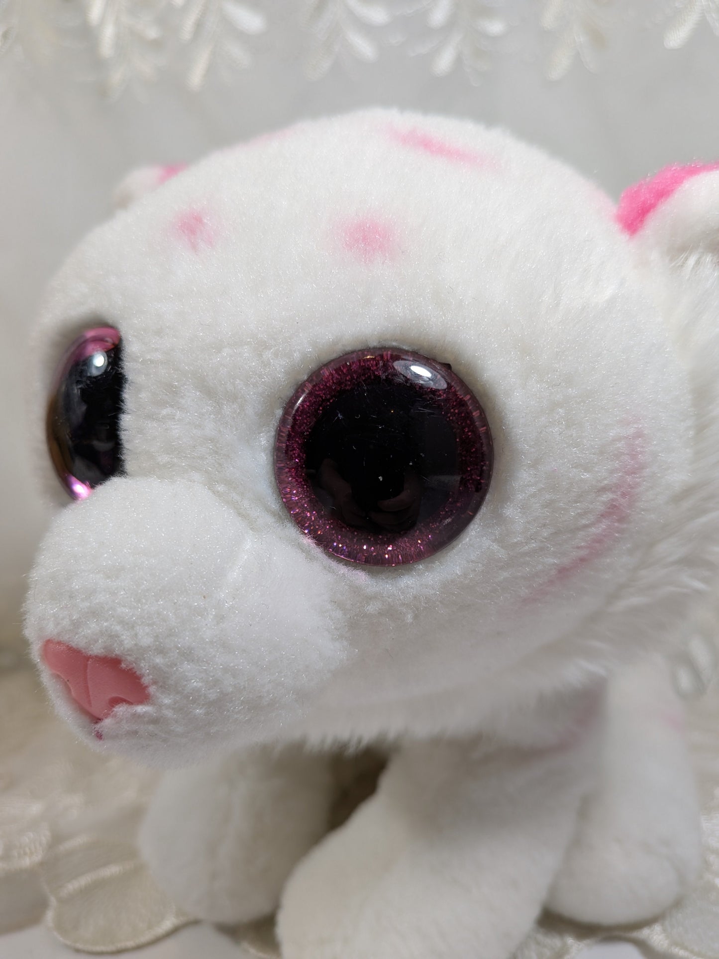 Ty Classic - Tabor the White Tiger (9.5in) no tag - Vintage Beanies Canada