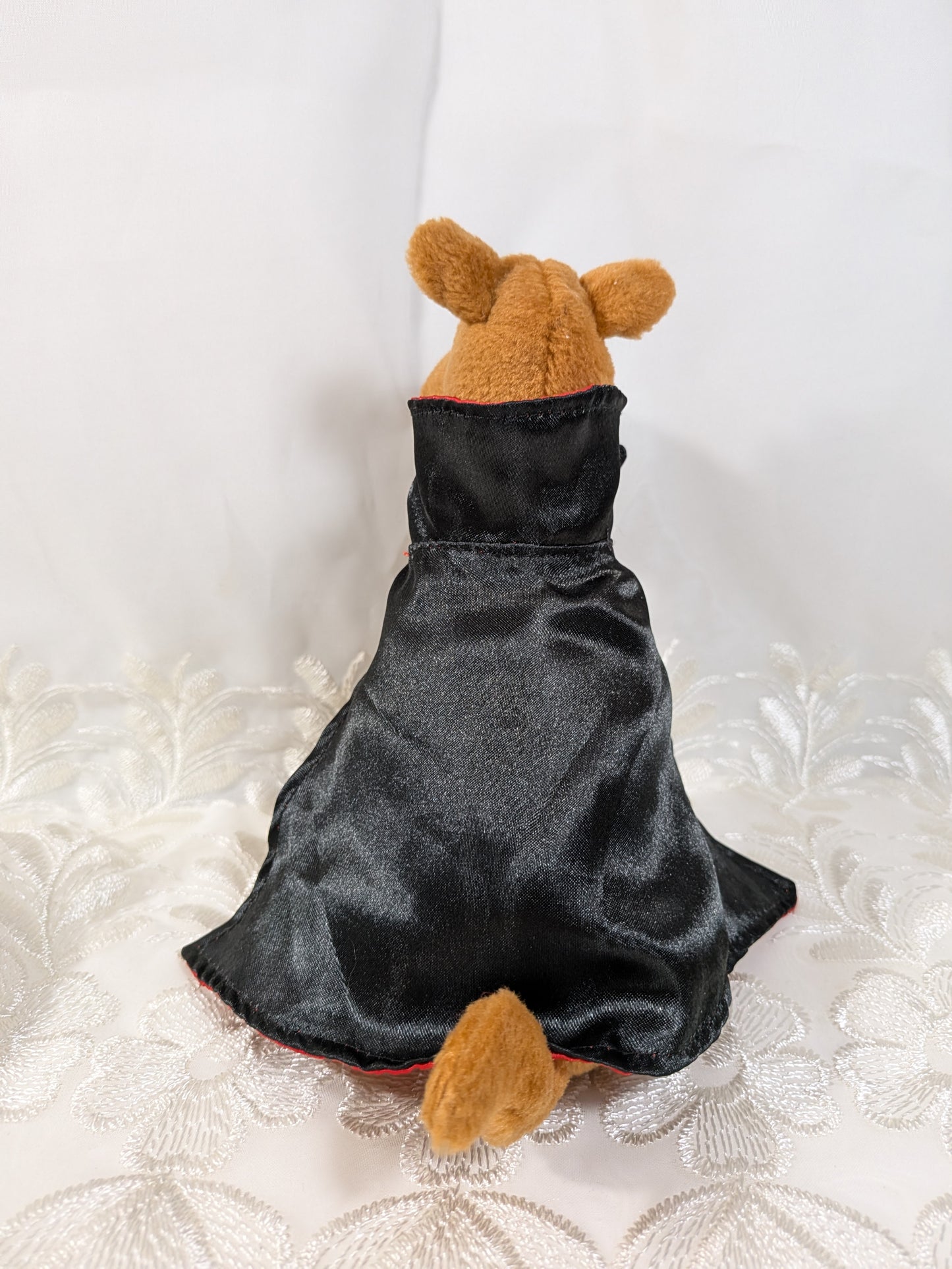 Ty Beanie Baby - Scooby-Doo the Dog with Vampire Cape (7in) No Tag