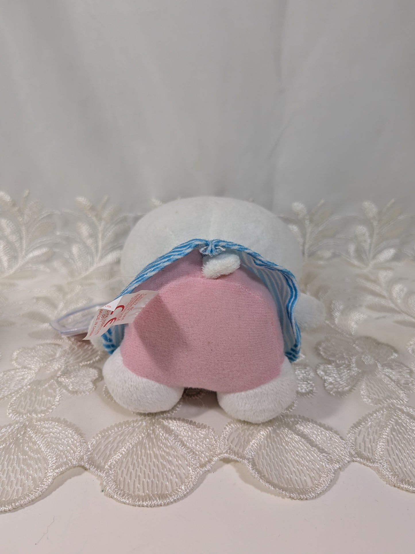 Ty Beanie Babies - Hello Kitty I Love Japan Nurse Red Cross Fundraiser (6in) Non-mint Tags