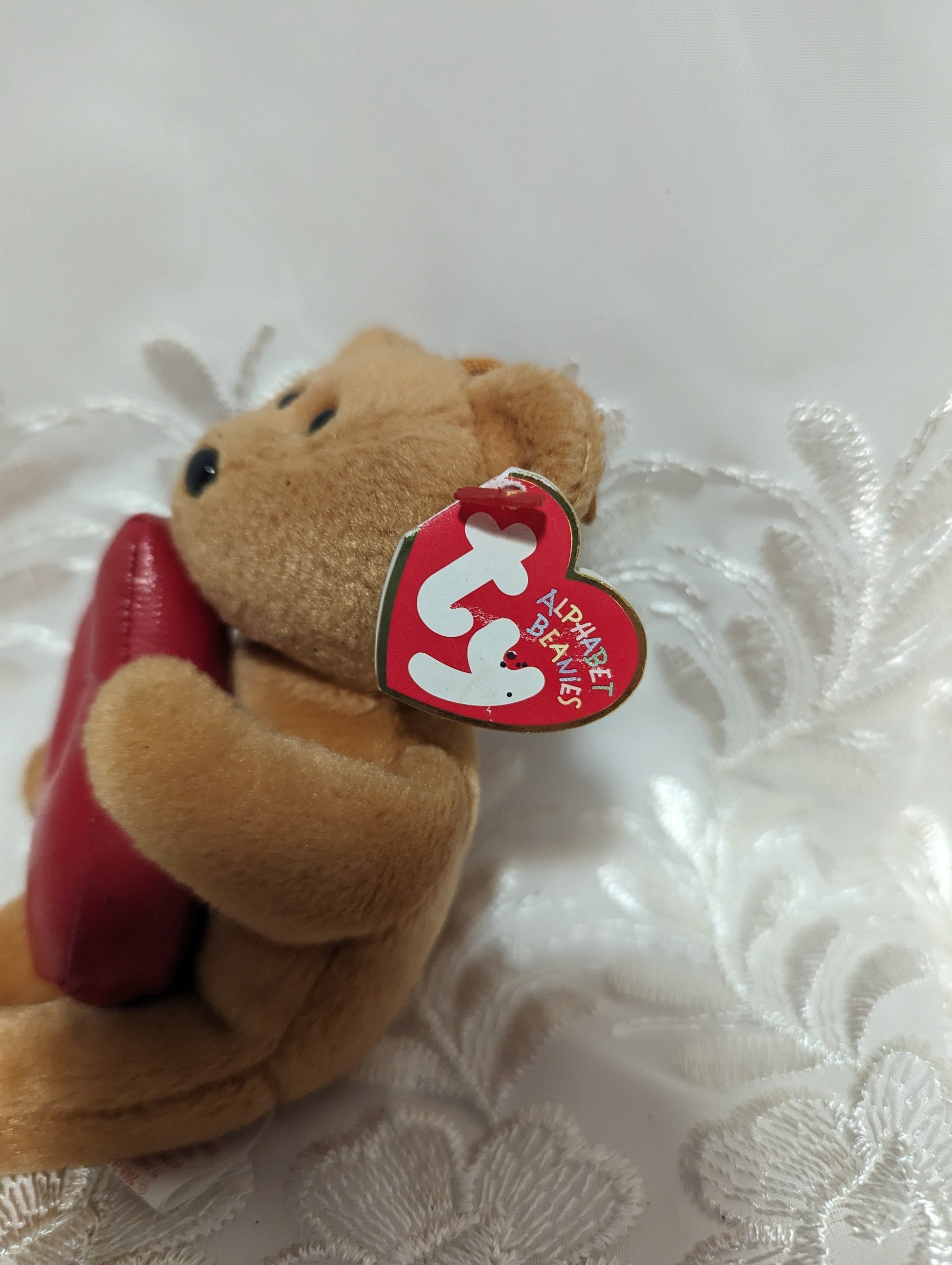 Ty Alphabet Beanies - V The Bear (6in) Near Mint - Vintage Beanies Canada
