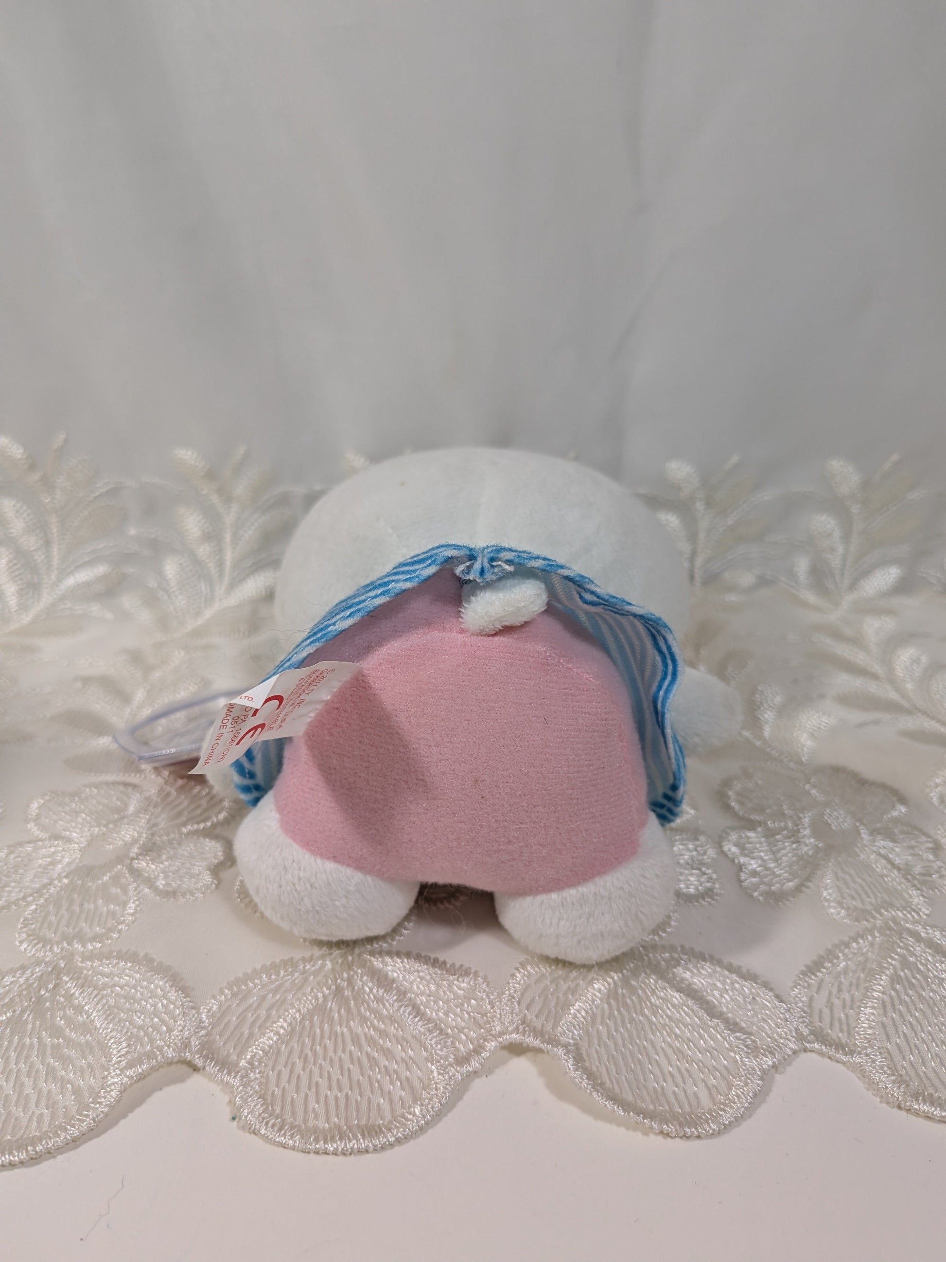 Ty Beanie Babies - Hello Kitty I Love Japan Nurse Red Cross Fundraiser (6in) Non-mint Tags - Vintage Beanies Canada
