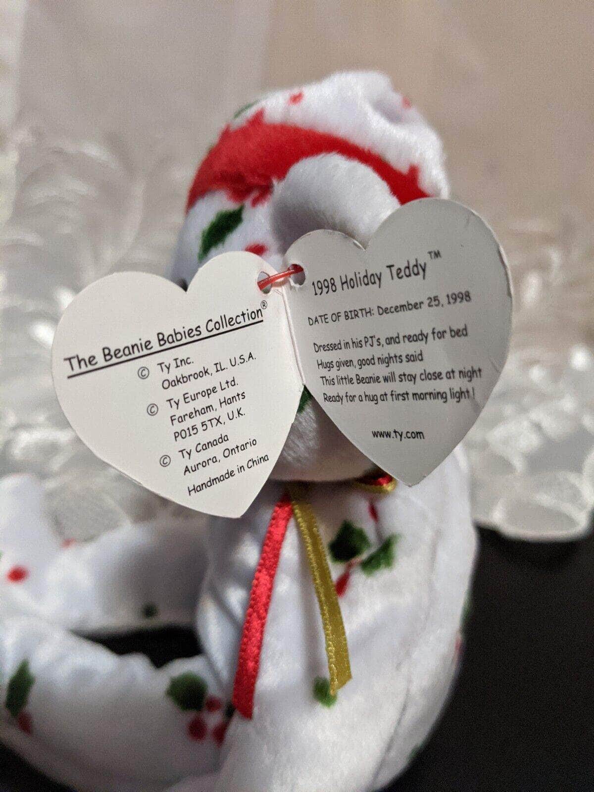 Ty Beanie Baby - 1998 Holiday Teddy The Mistletoe Covered Bear (8.5in) - Vintage Beanies Canada