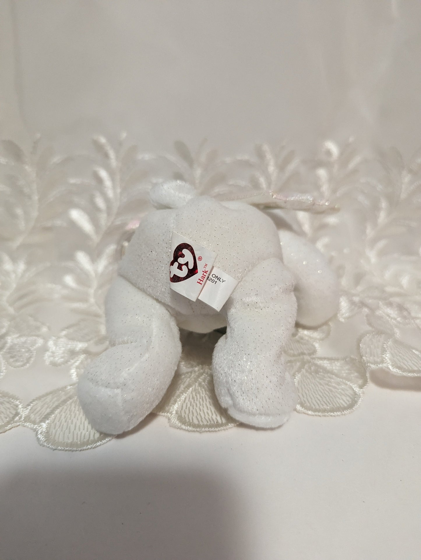 Ty Beanie Baby - Hark The White Angel Christmas Bear (7in) - Vintage Beanies Canada