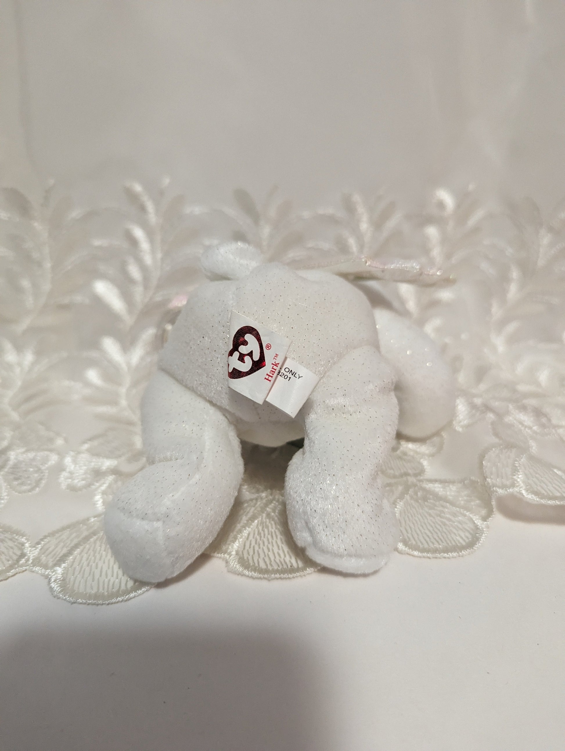 Ty Beanie Baby - Hark The White Angel Christmas Bear (7in) - Vintage Beanies Canada
