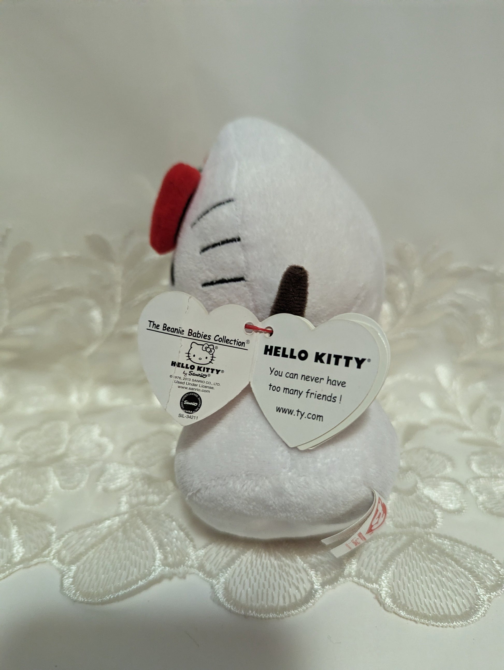 Ty Beanie Baby - Hello Kitty The Snowman (5.5 in) Creased Tag - Vintage Beanies Canada