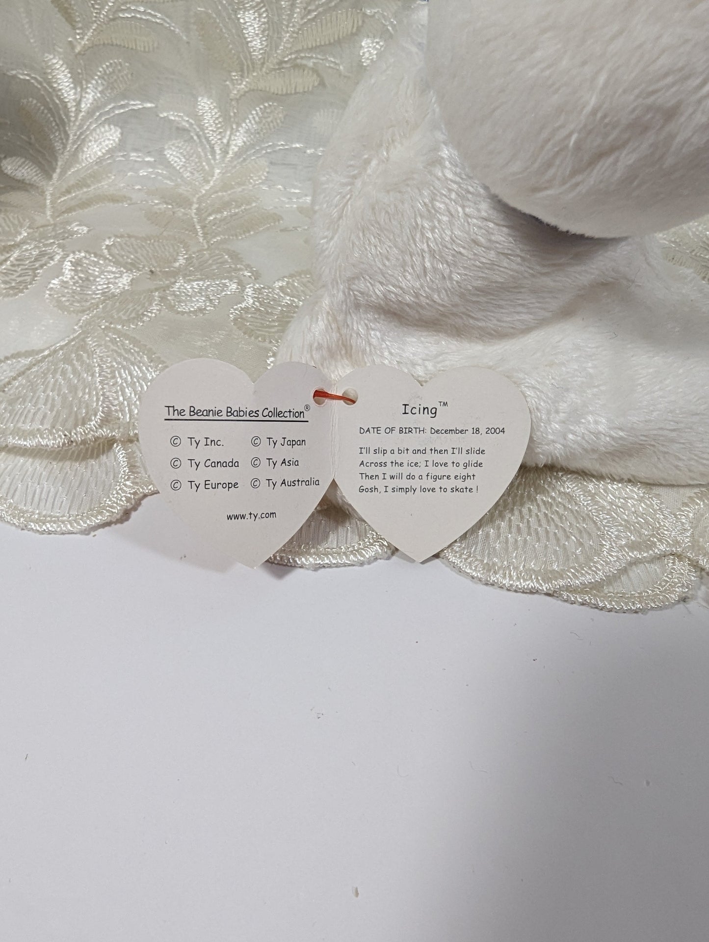 Ty Beanie Baby - Icing the White Seal (6.5 in) Non - mint Tag - Vintage Beanies Canada