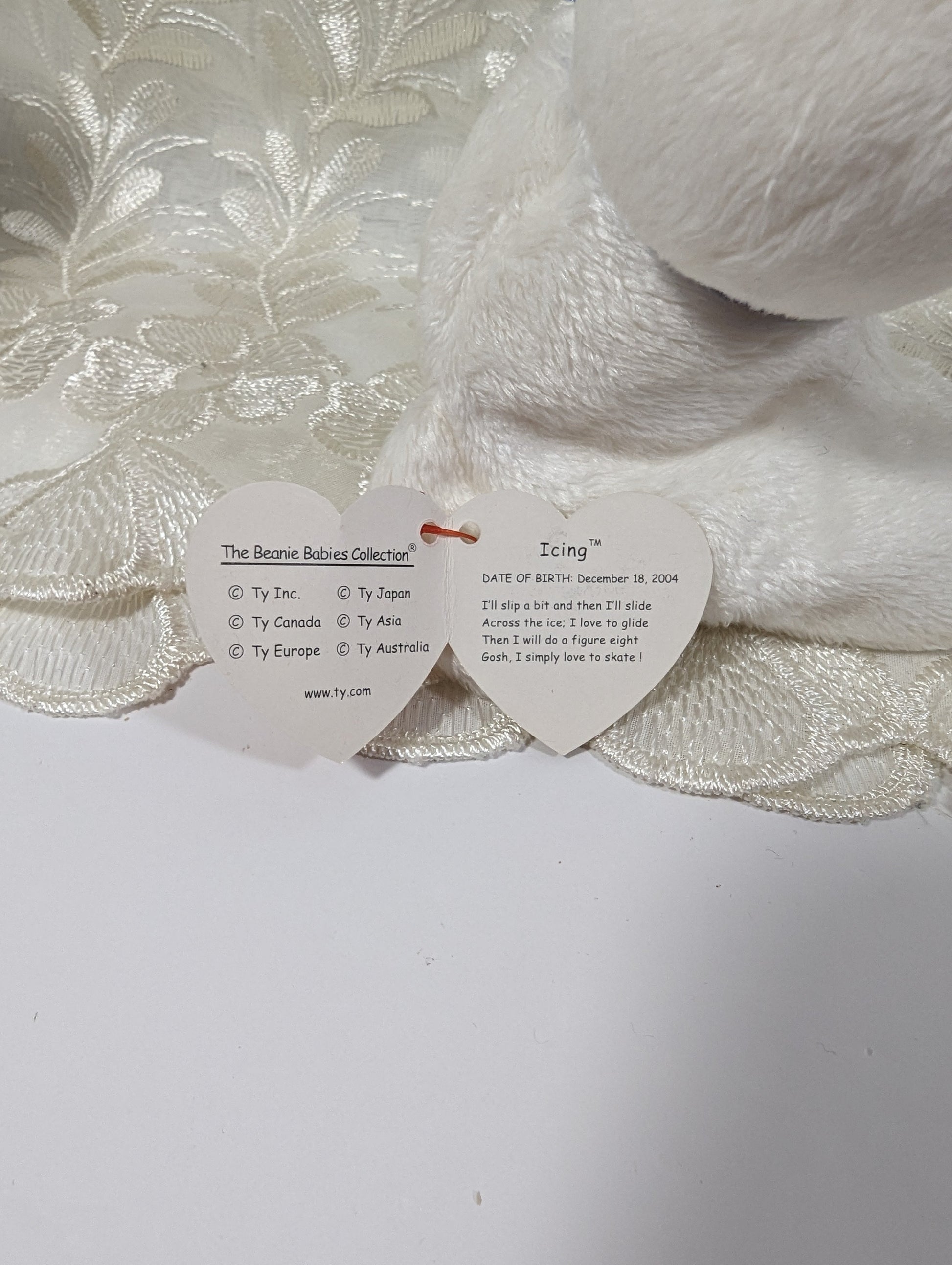 Ty Beanie Baby - Icing the White Seal (6.5 in) Non - mint Tag - Vintage Beanies Canada