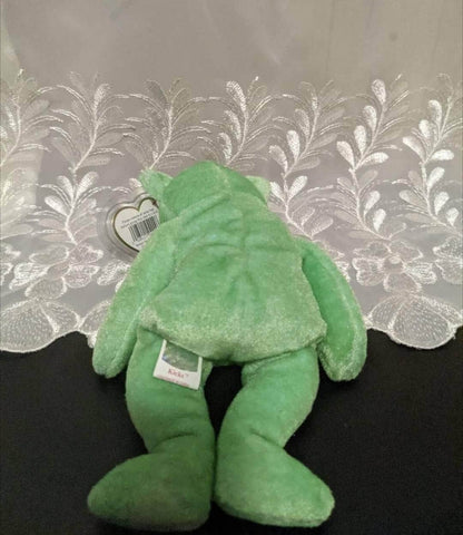 Ty Beanie baby - Kicks The Green Soccer Bear (8.5in) - Vintage Beanies Canada