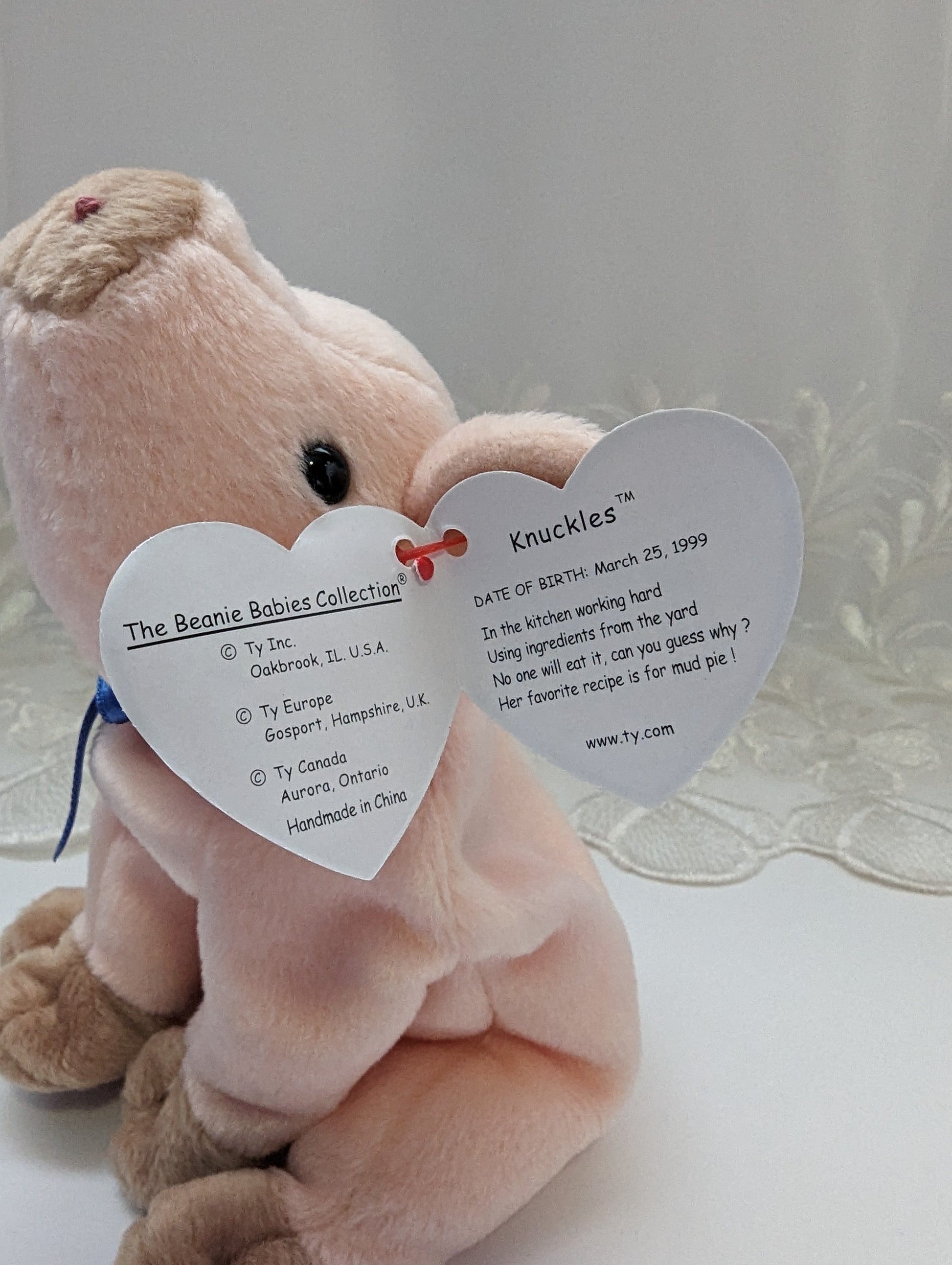 Ty Beanie Baby - Knuckles The Pig (7in) - Vintage Beanies Canada