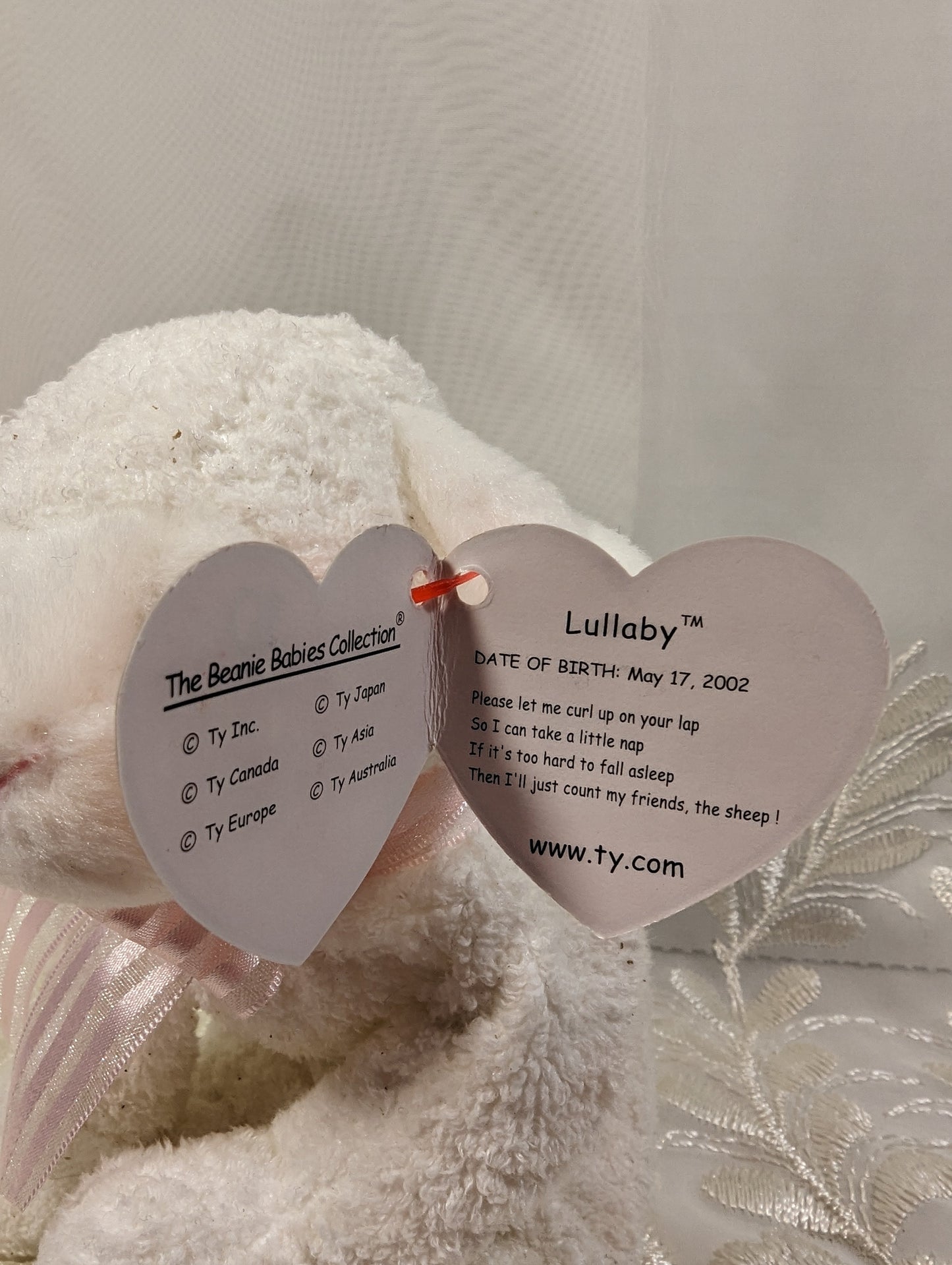 Ty Beanie Baby - Lullaby The Lamb (6in) - Vintage Beanies Canada