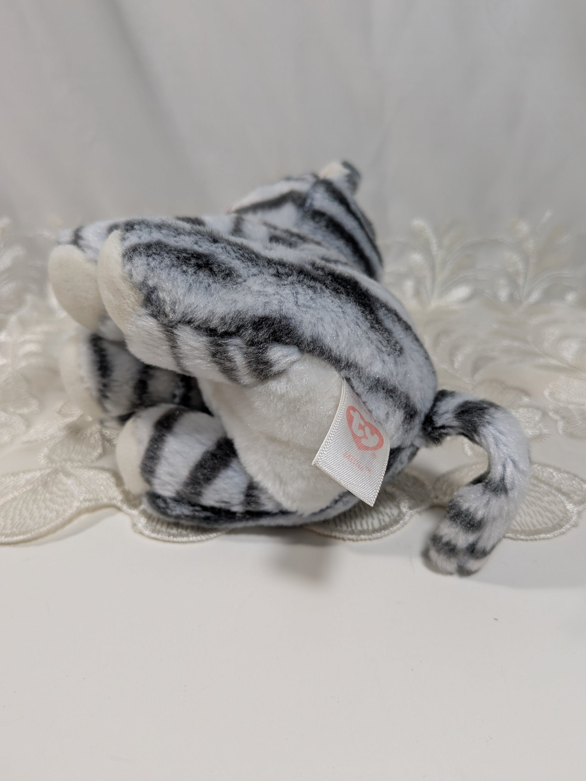 Ty Beanie Baby - Millie The Gray Tabby Cat (6in) No Tag - Vintage Beanies Canada