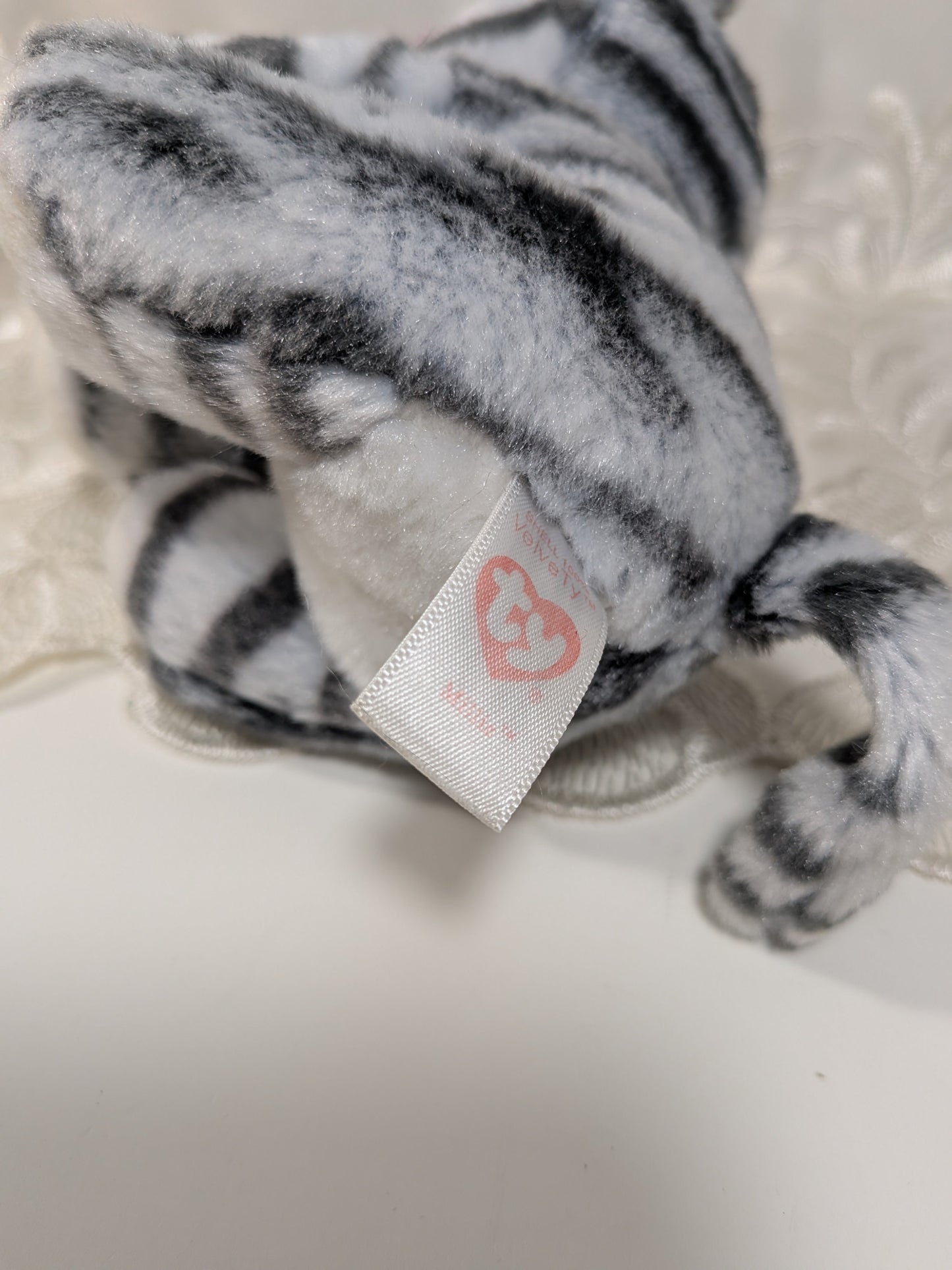 Ty Beanie Baby - Millie The Gray Tabby Cat (6in) No Tag - Vintage Beanies Canada