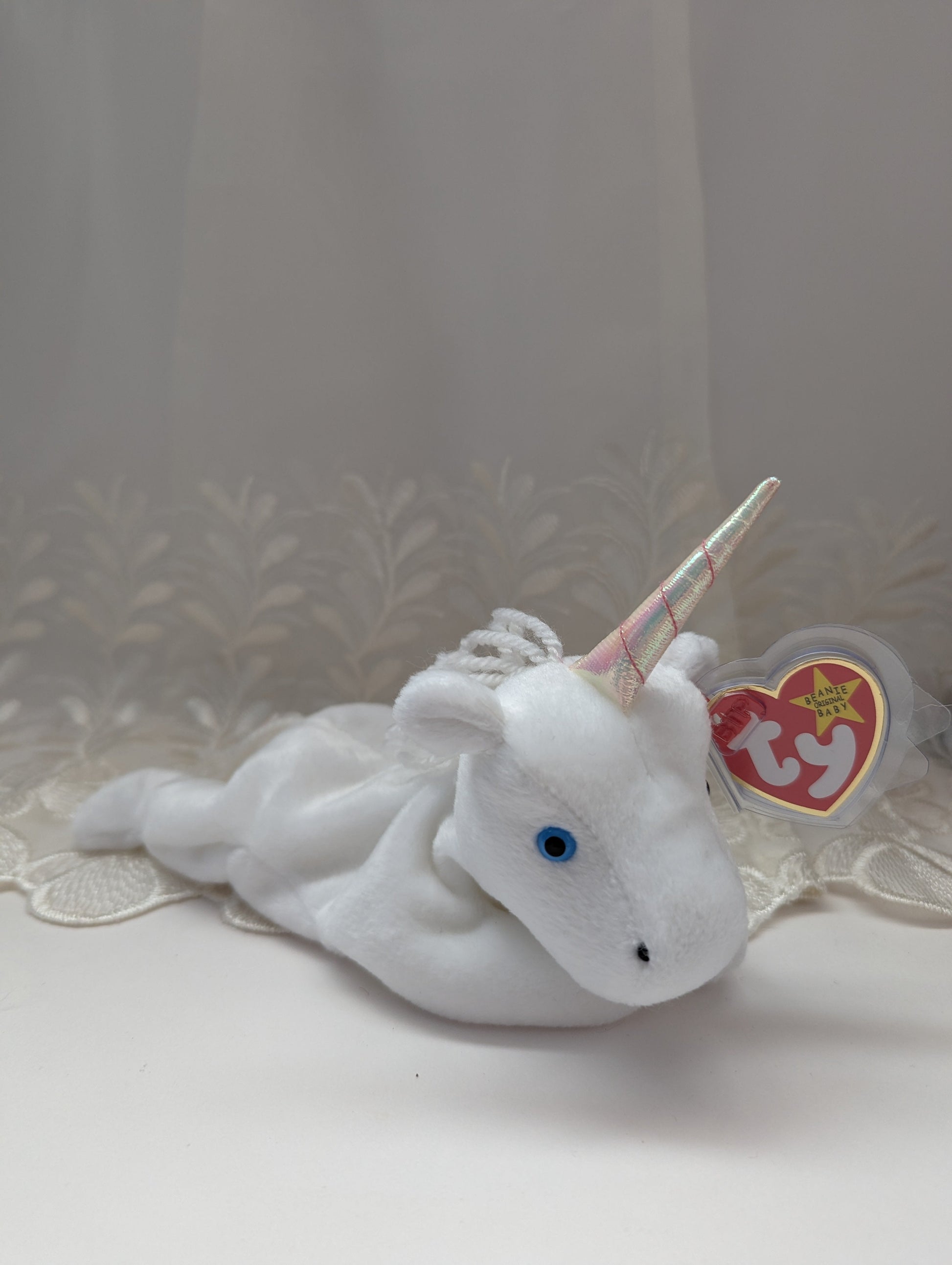 Ty Beanie Baby - Mystic The Unicorn (8in) Iridescent Horn, Coarse Mane - Vintage Beanies Canada