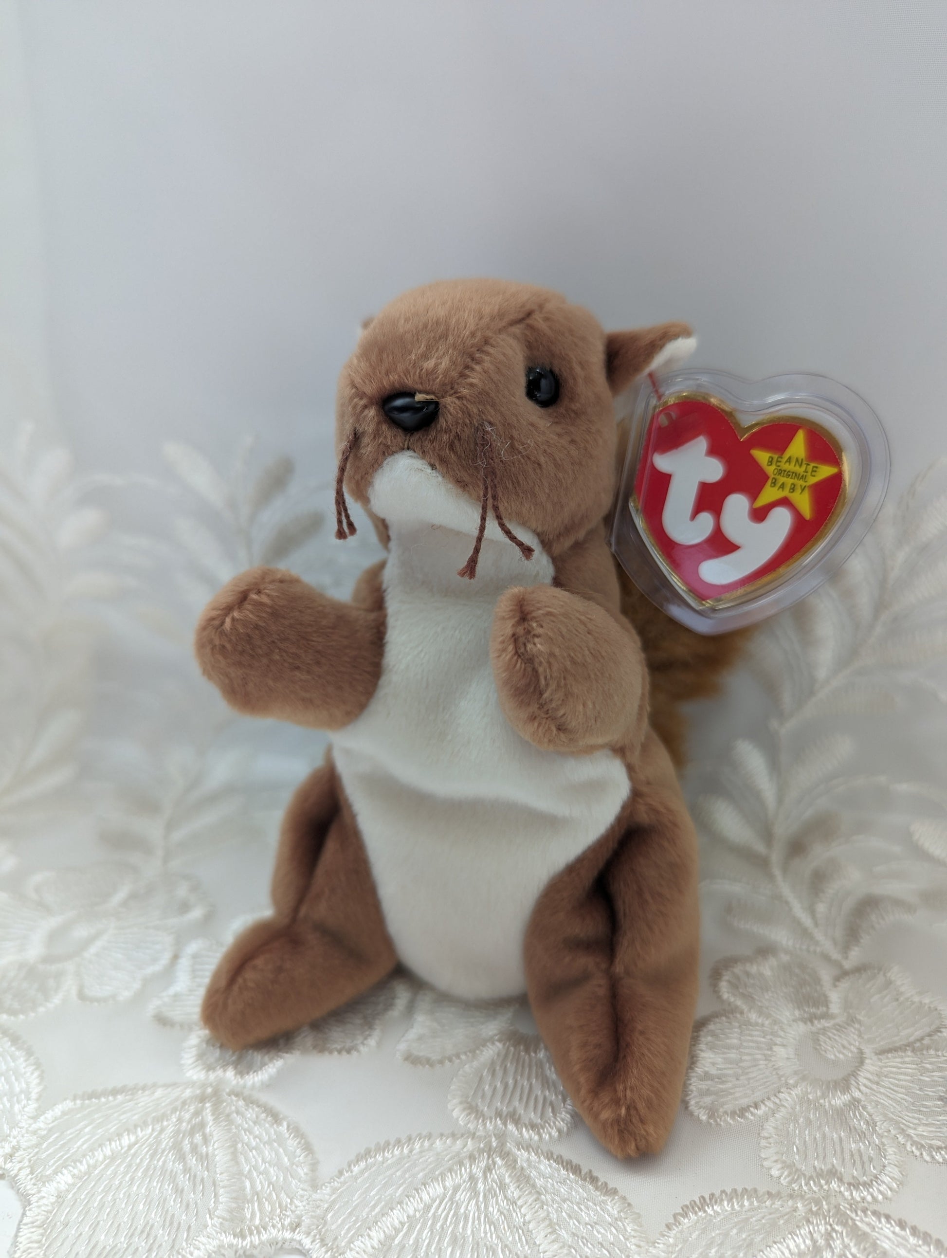Ty Beanie Baby - Nuts The Squirrel (6in) - Vintage Beanies Canada