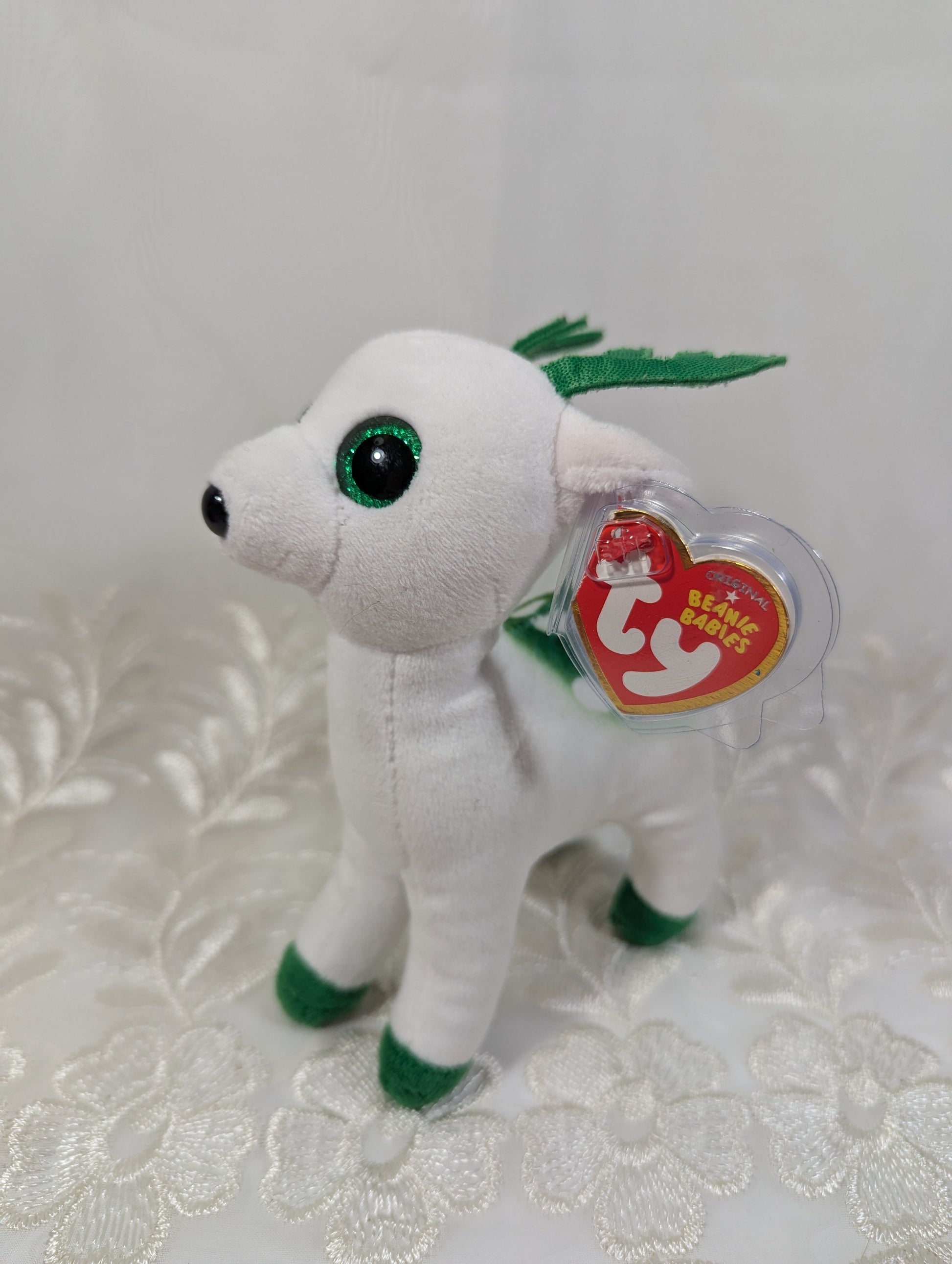 Ty Beanie Baby - Peppermint The Reindeer (6.5 in) - Vintage Beanies Canada