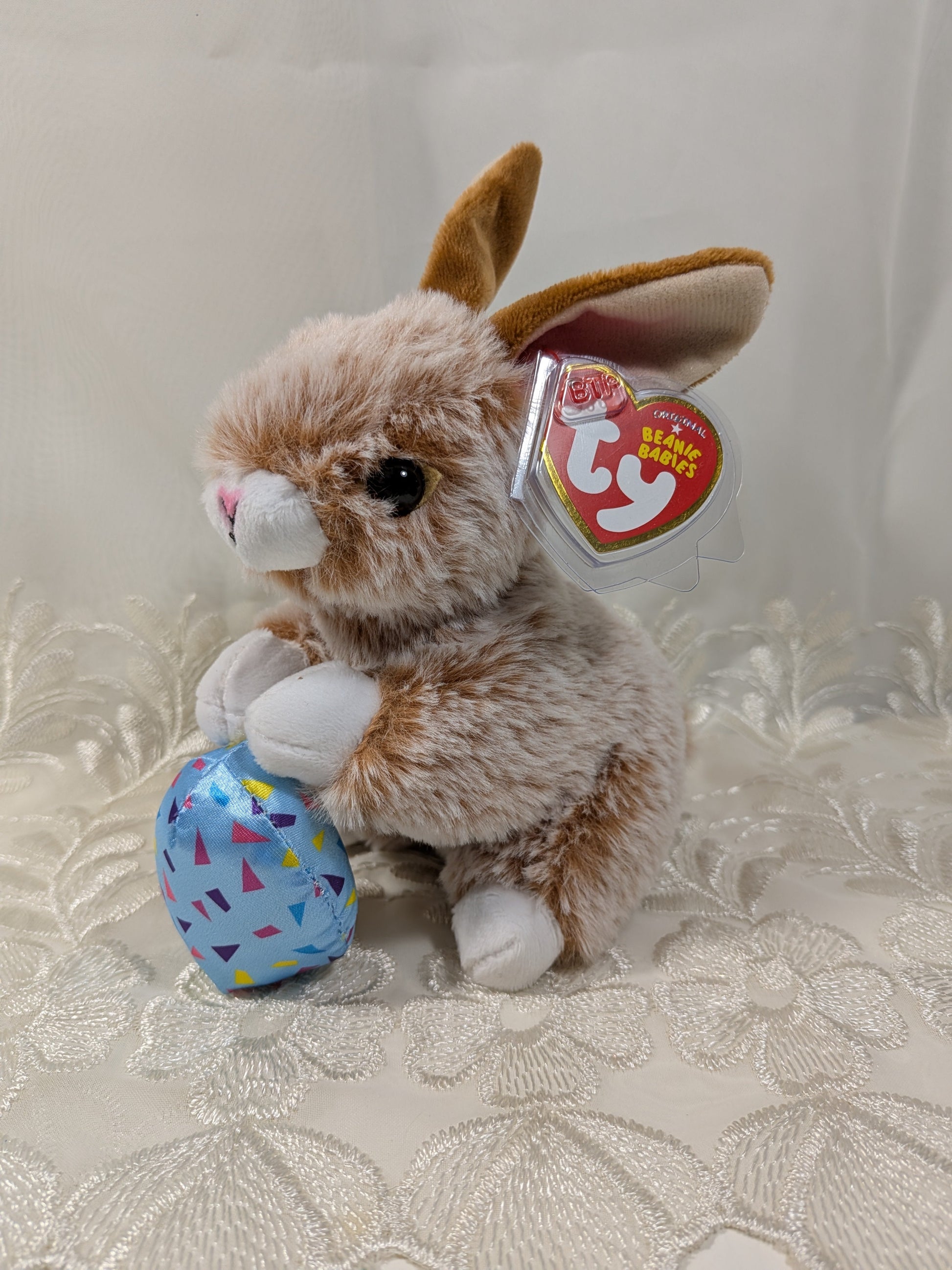 Ty Beanie Baby - Praline the Bunny Rabbit with Easter egg (6 in) - Vintage Beanies Canada