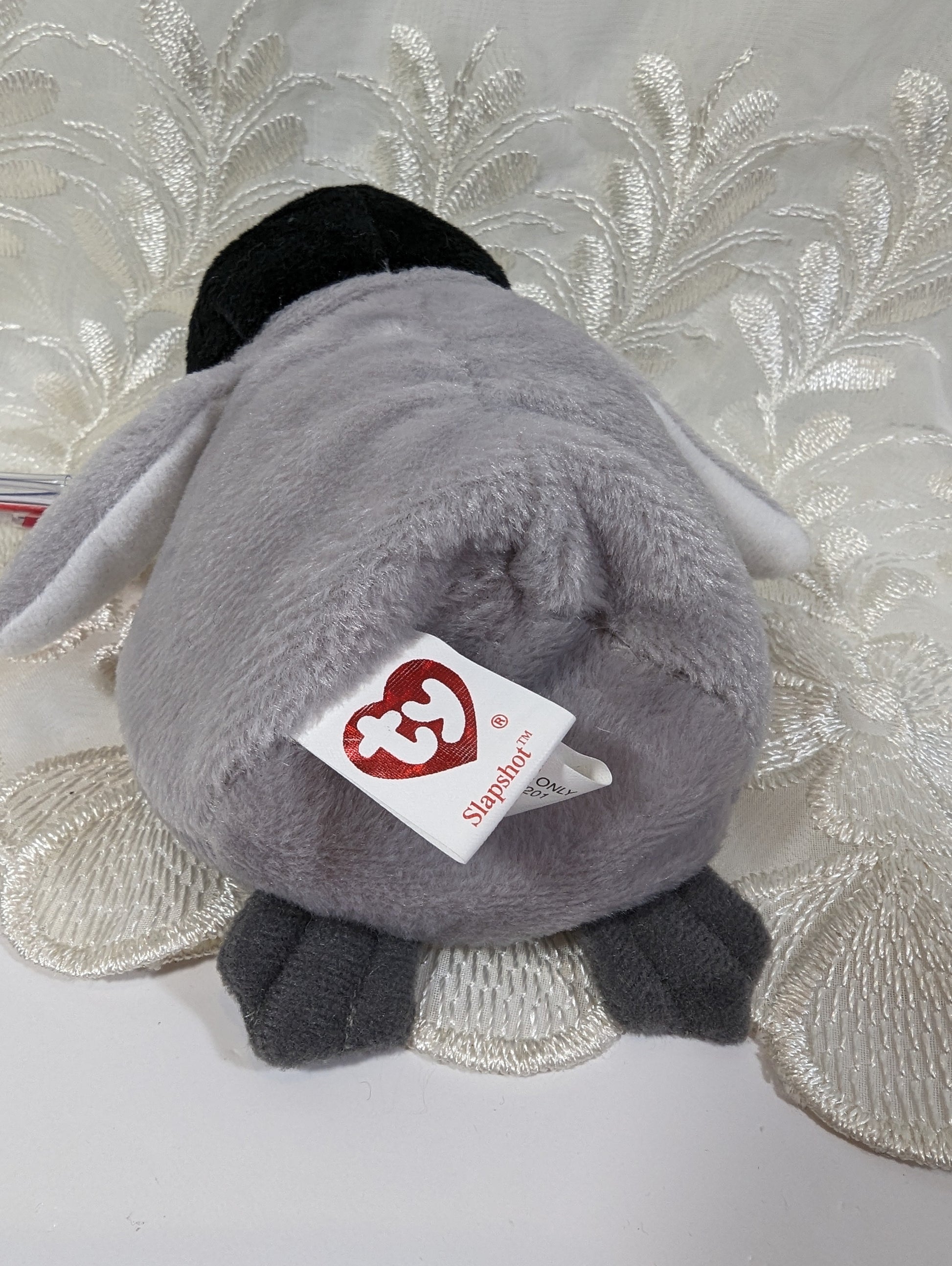 Ty Beanie Baby - Slapshot The Penguin (5 in) - Vintage Beanies Canada