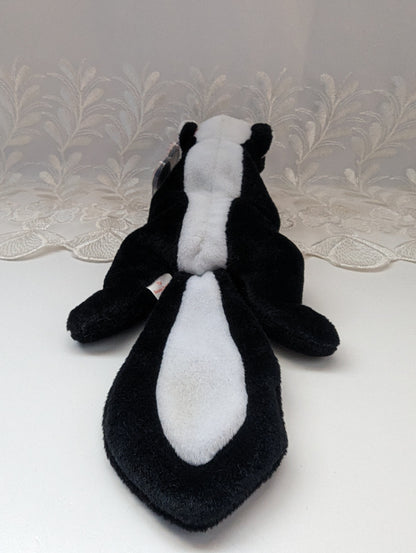 Ty Beanie Baby - Stinky The Skunk (8.5in) - Vintage Beanies Canada