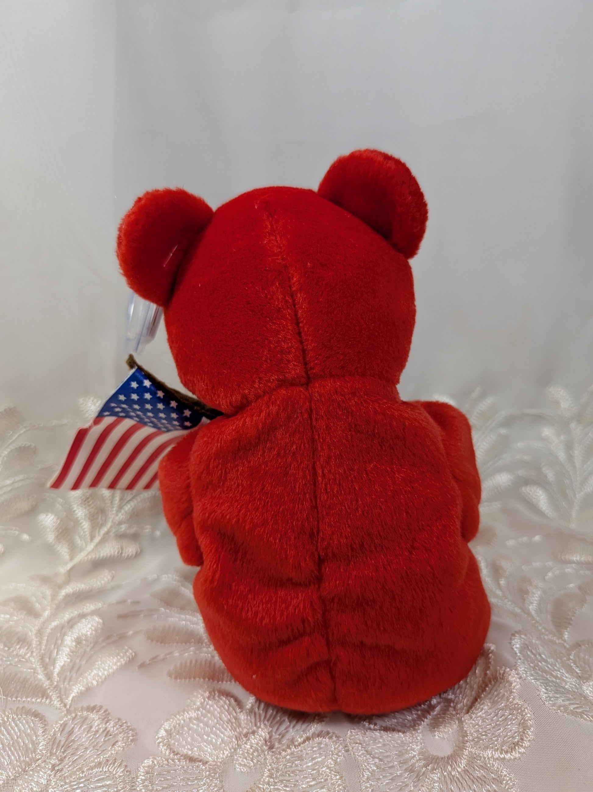 Ty Beanie Baby - Thomas the bear holding USA flag (8.5 in) - Vintage Beanies Canada