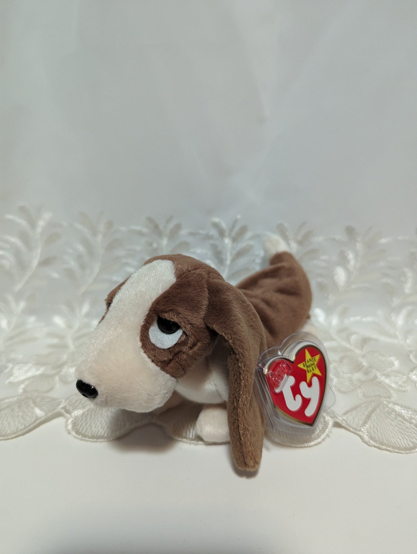Ty Beanie Baby - Tracker The Basset Hound Dog (7in) - Vintage Beanies Canada