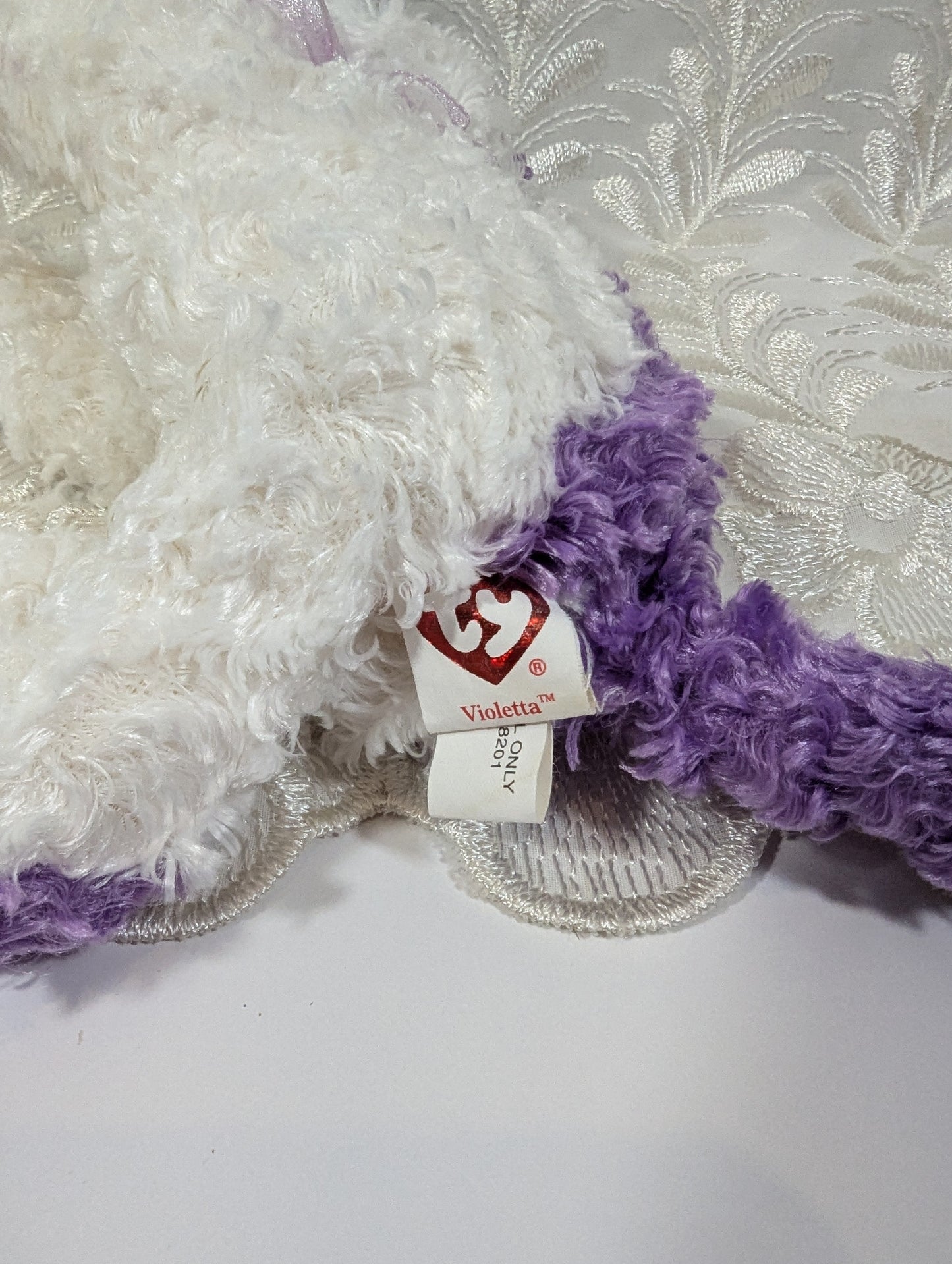 Ty Beanie Baby - Violetta the White and Purple Cat (6 in) No tag - Vintage Beanies Canada