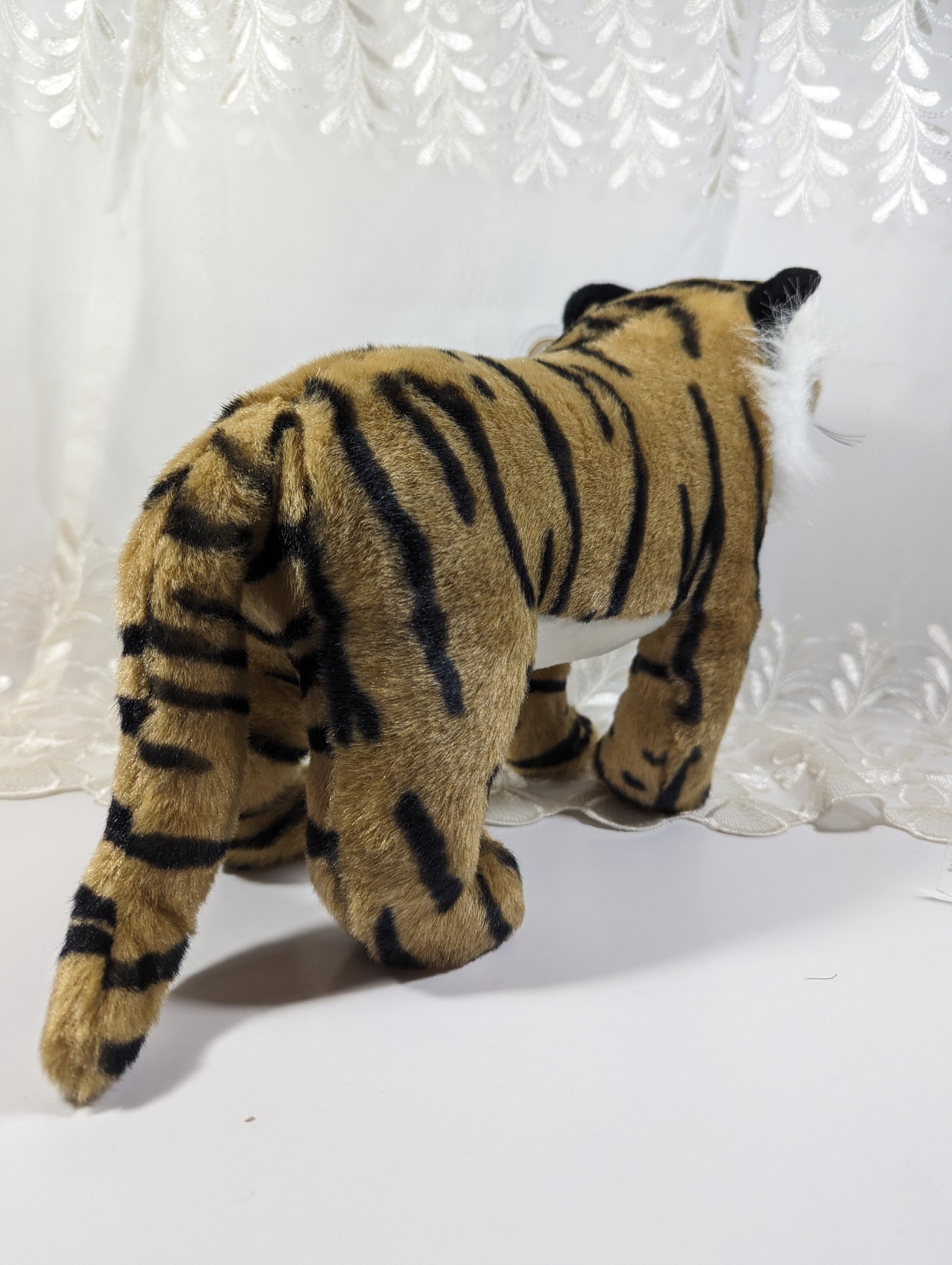 Ty Classic Collection - Dash the Tiger (13 in) Non - mint Tag - Vintage Beanies Canada