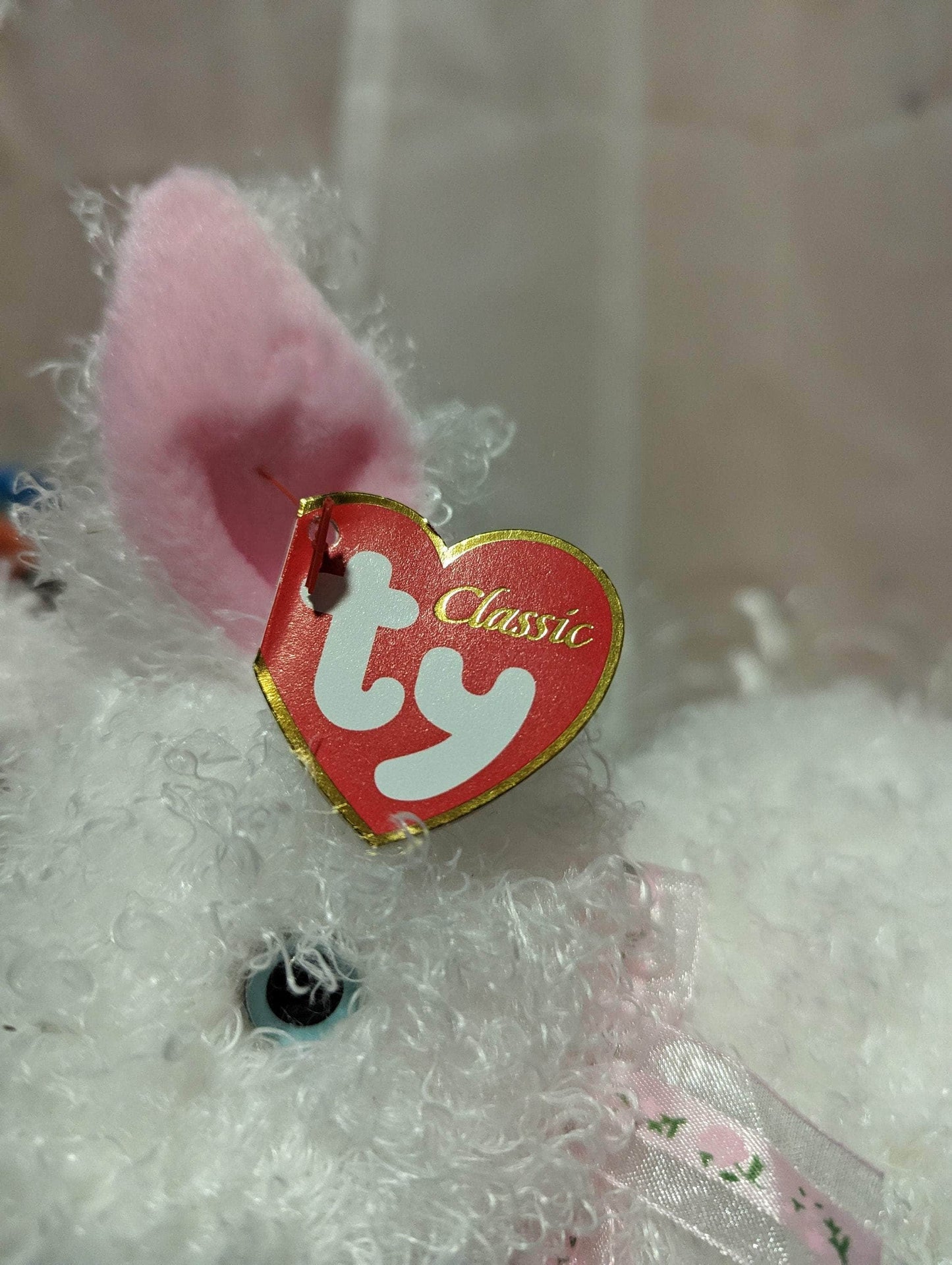 Ty Classic Collection - Presto The White Bunny Rabbit - Near Mint (9in) - Vintage Beanies Canada