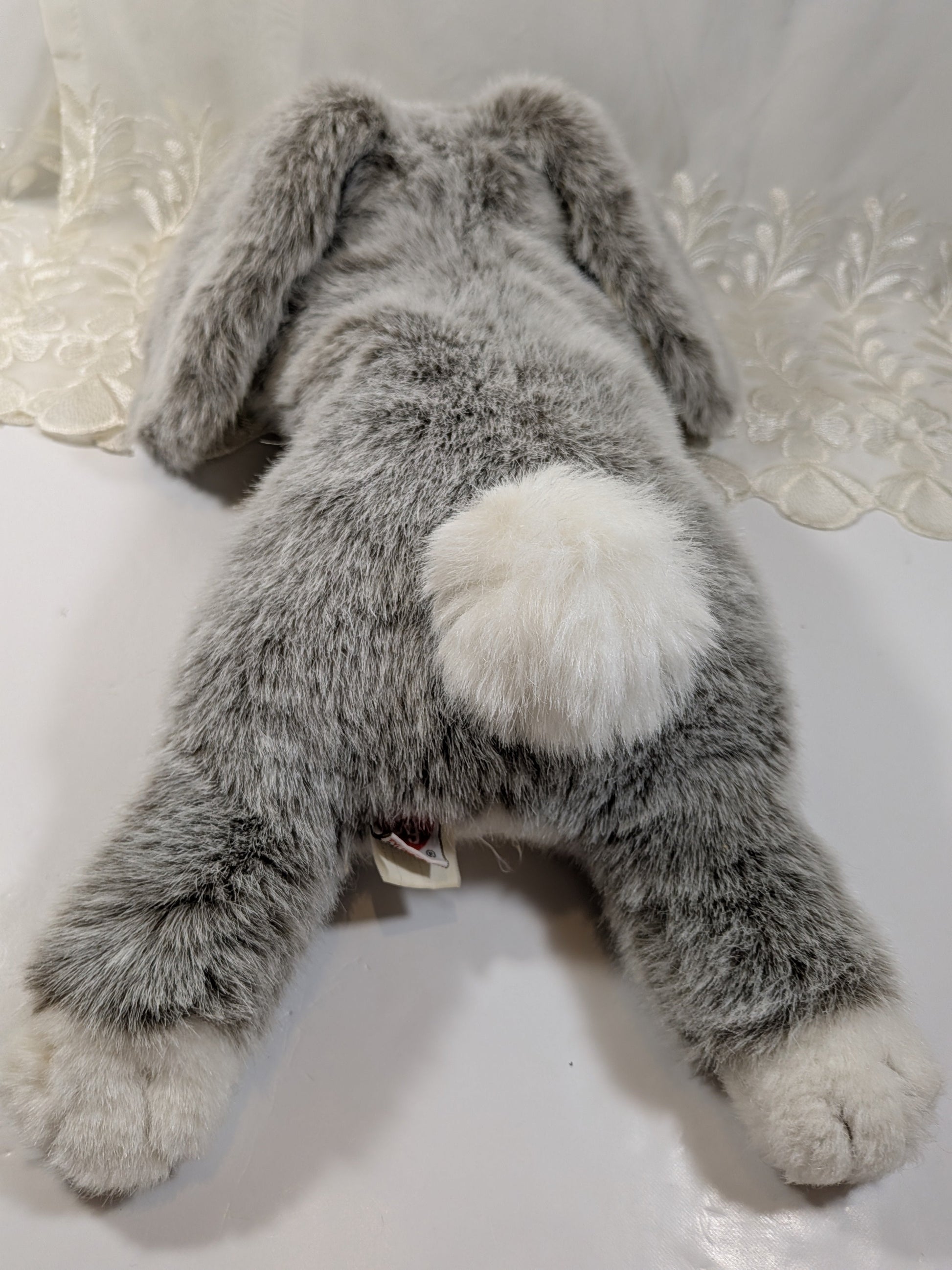 Ty Classic Collection - Vintage Bunny Rabbit From 1987 (16in) No Tag *Rare* - Vintage Beanies Canada