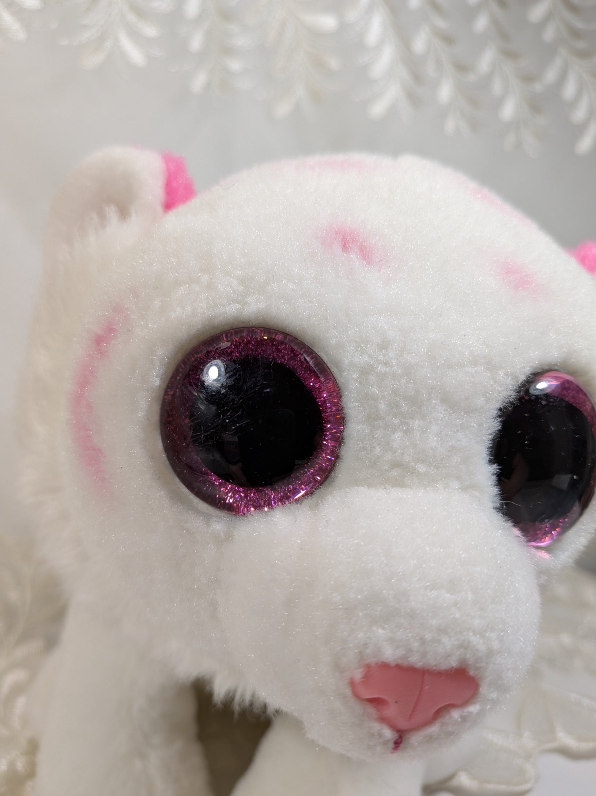 Ty Classic - Tabor the White Tiger (9.5in) no tag - Vintage Beanies Canada