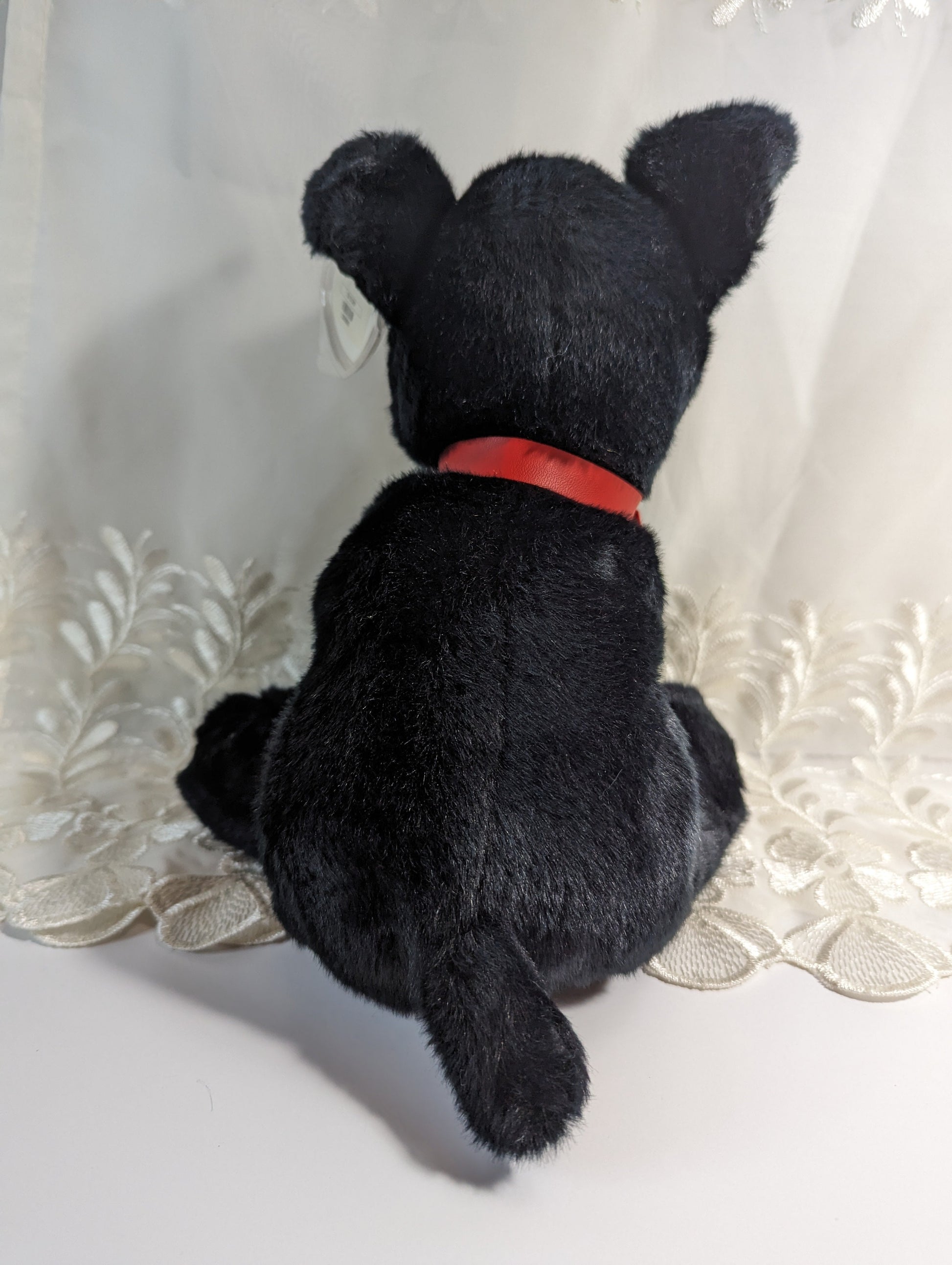 Ty Classic - Tugger The Black Lab Dog (11in) - Vintage Beanies Canada