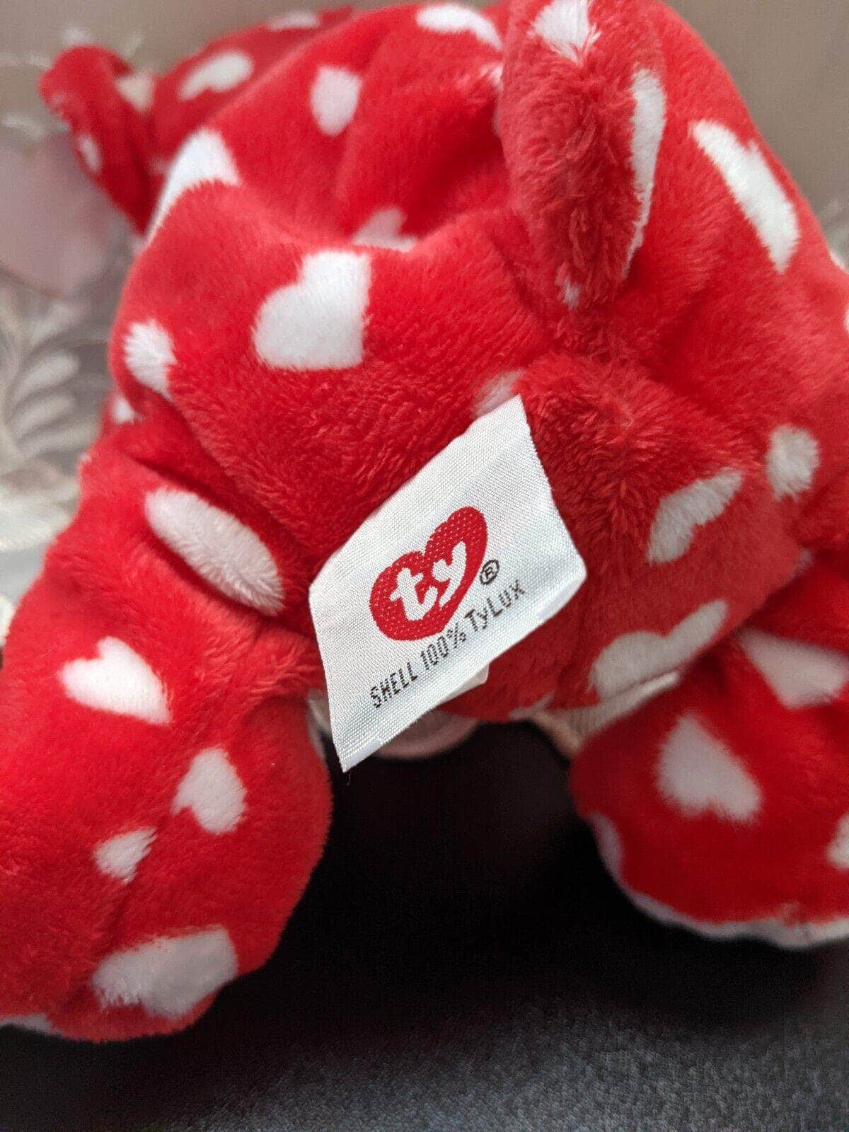 Ty Pluffies Collection - Dreamly The Bear Cover in Hearts (9in) - Vintage Beanies Canada