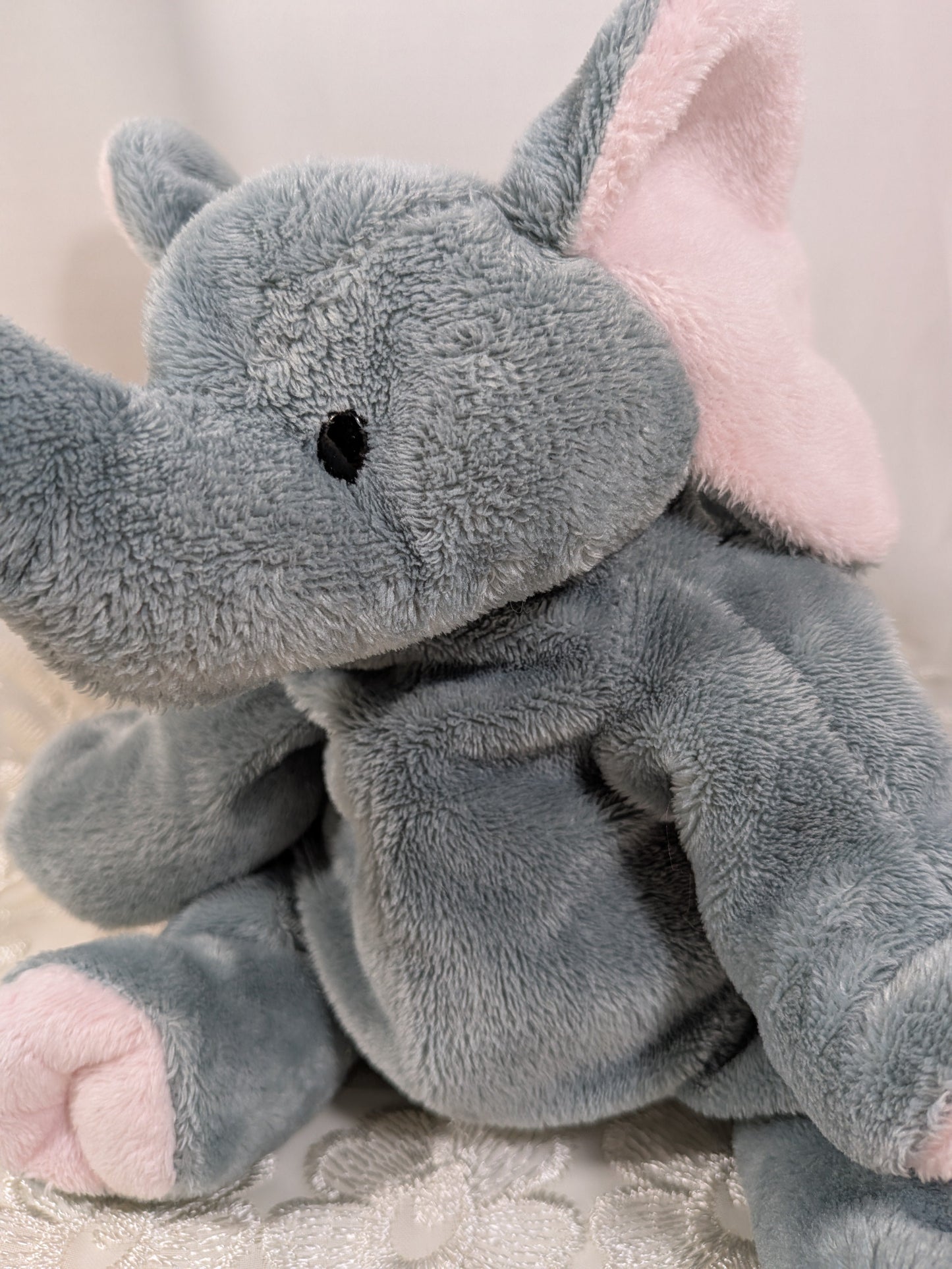 Ty Pluffies - Winks the elephant (8 in sitting) No Hang Tag - Vintage Beanies Canada