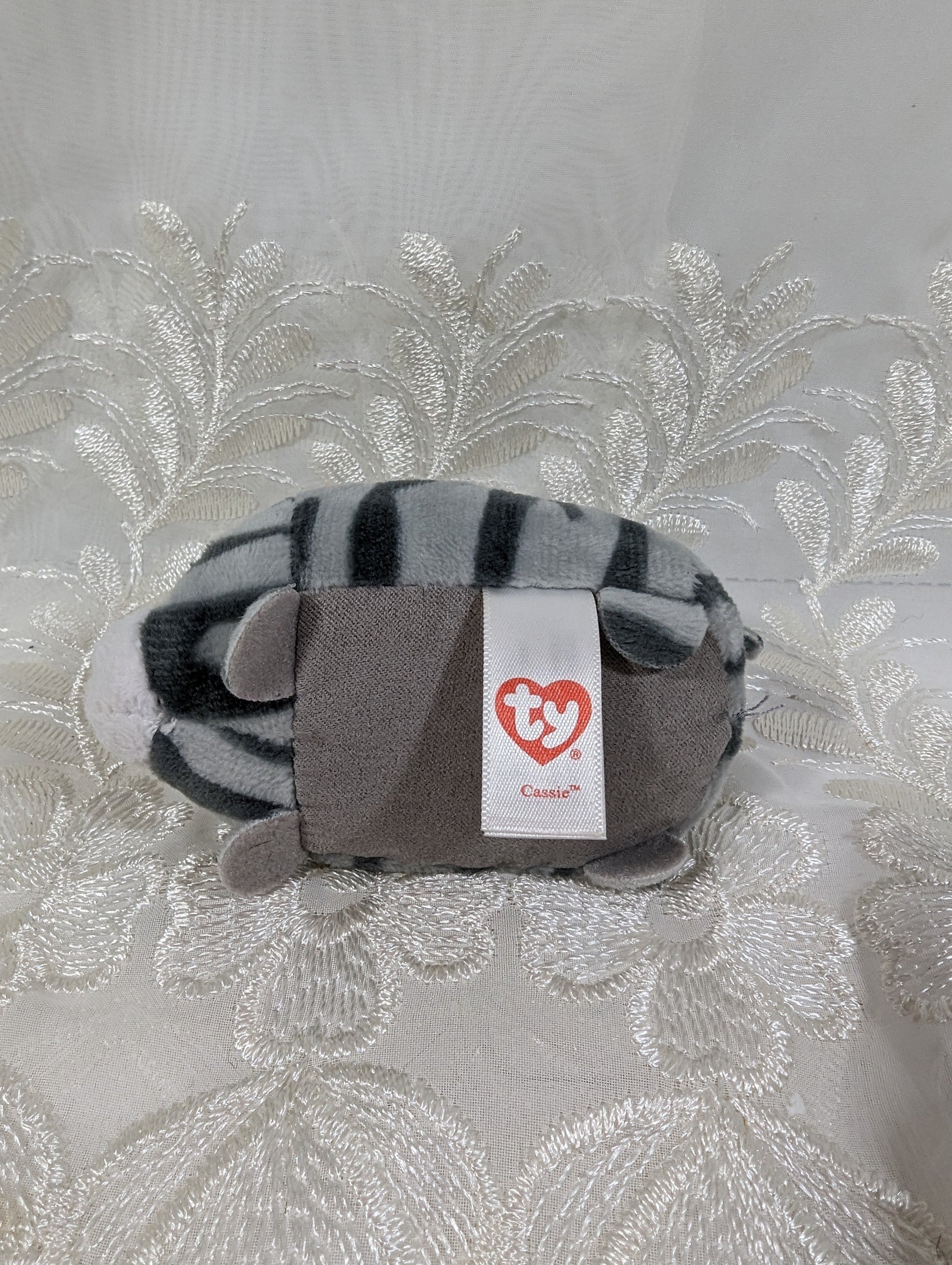 Ty Teeny Tys - Cassie the Gray Cat (3.5in) No tag - Vintage Beanies Canada